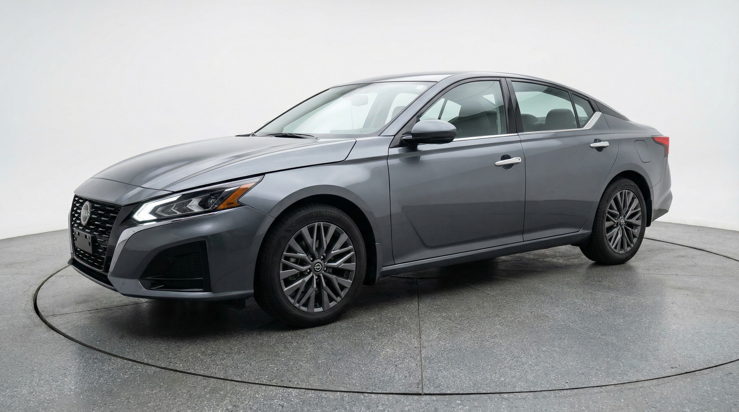 Thumbnail: 2025 Nissan Altima - 3