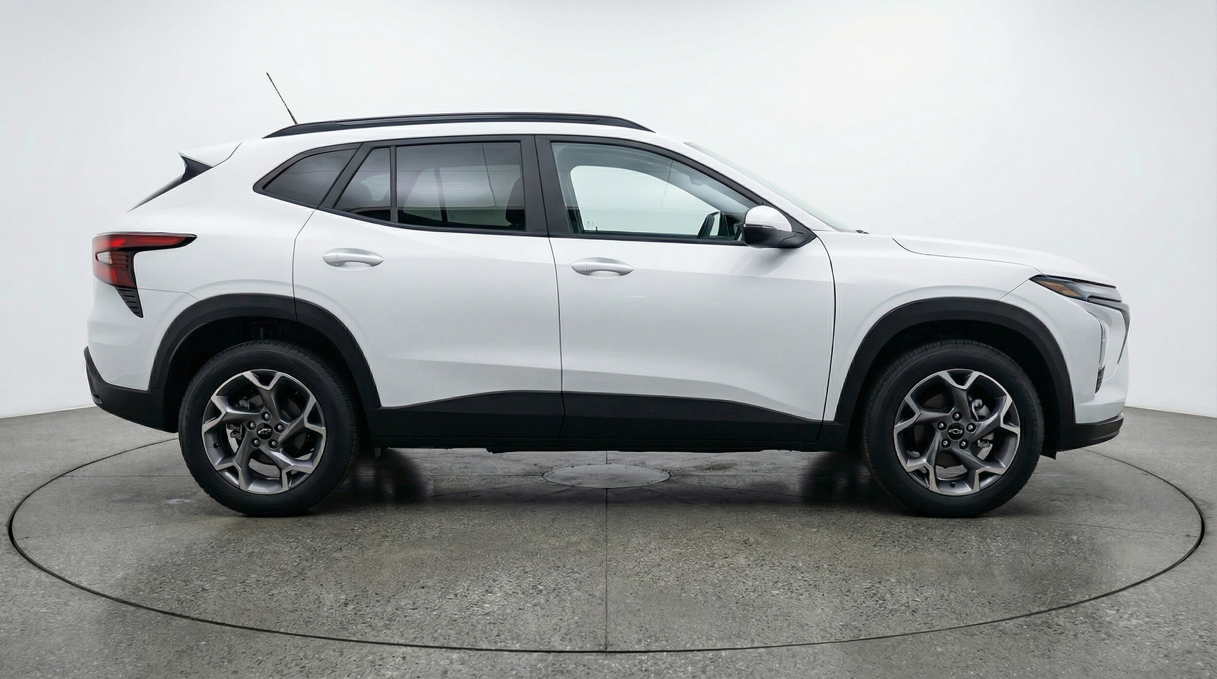 Thumbnail: 2025 Chevrolet Trax - 8