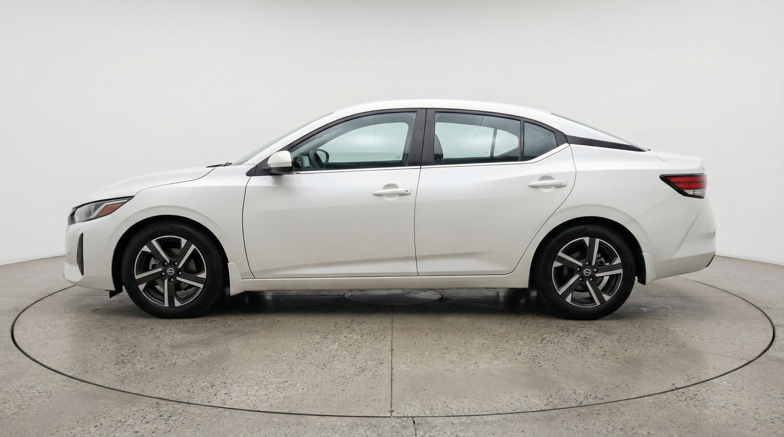 Thumbnail: 2025 Nissan Sentra - 5