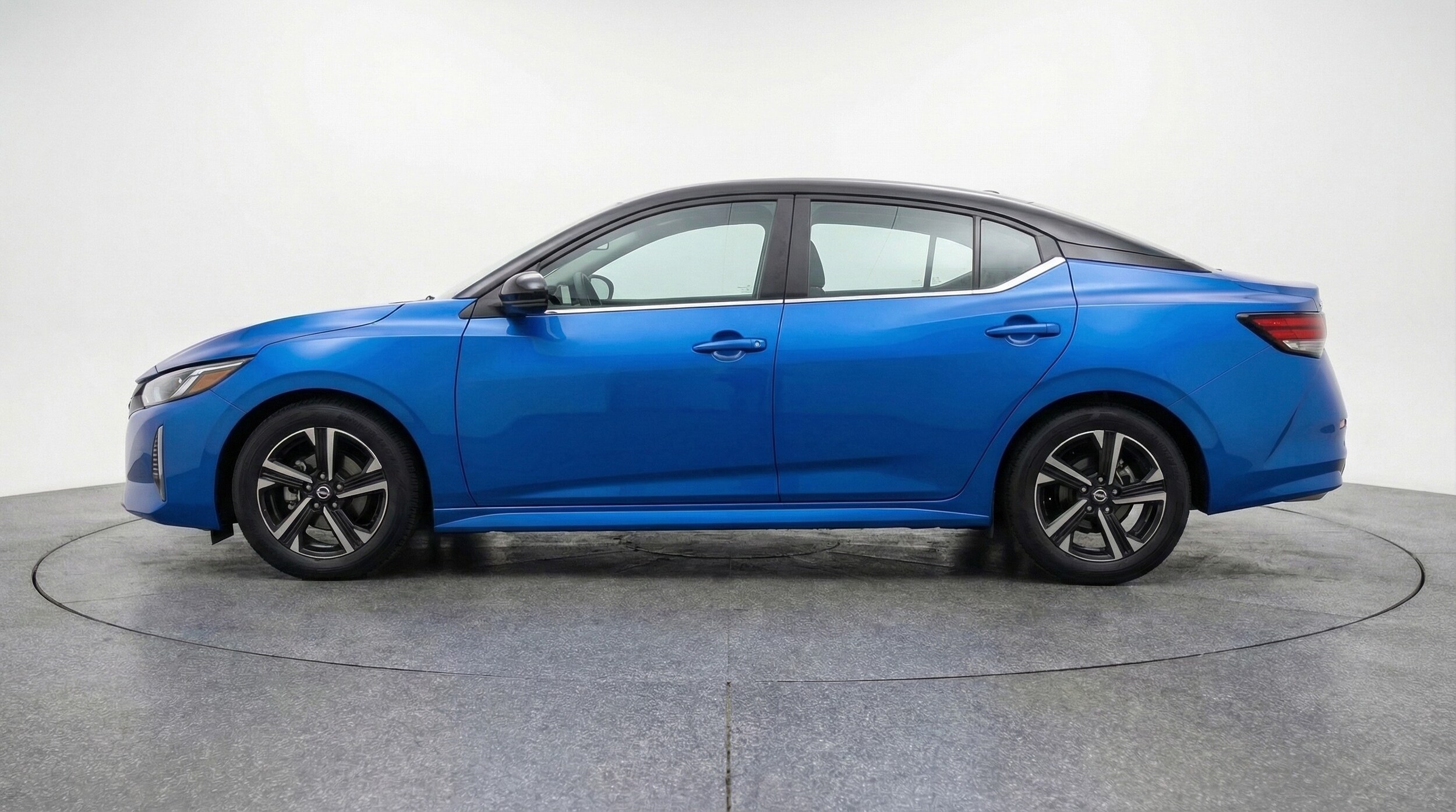 Thumbnail: 2025 Nissan Sentra - 4