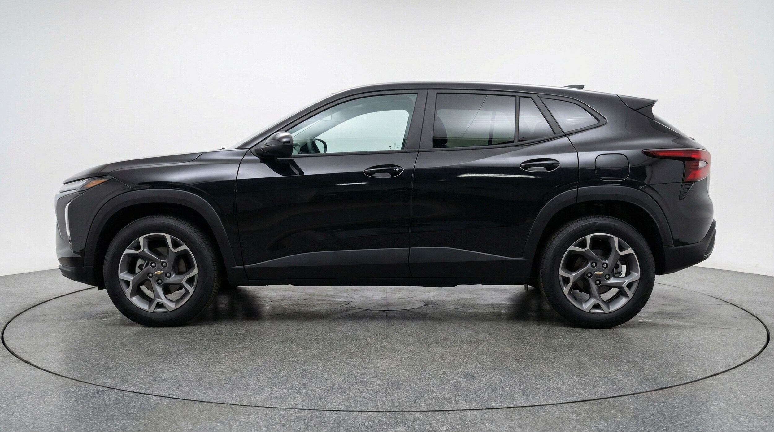 Thumbnail: 2025 Chevrolet Trax - 4