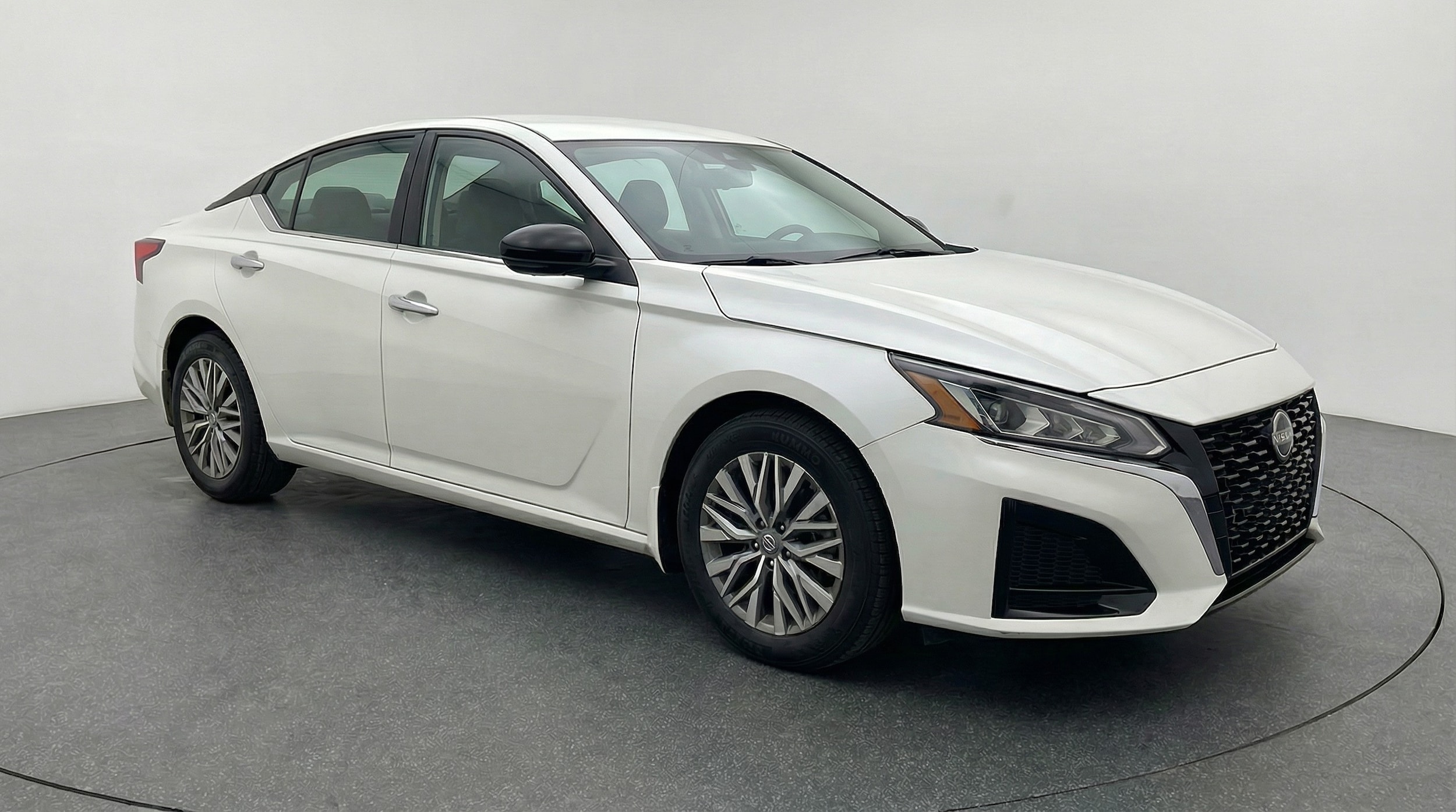 Thumbnail: 2025 Nissan Altima - 1