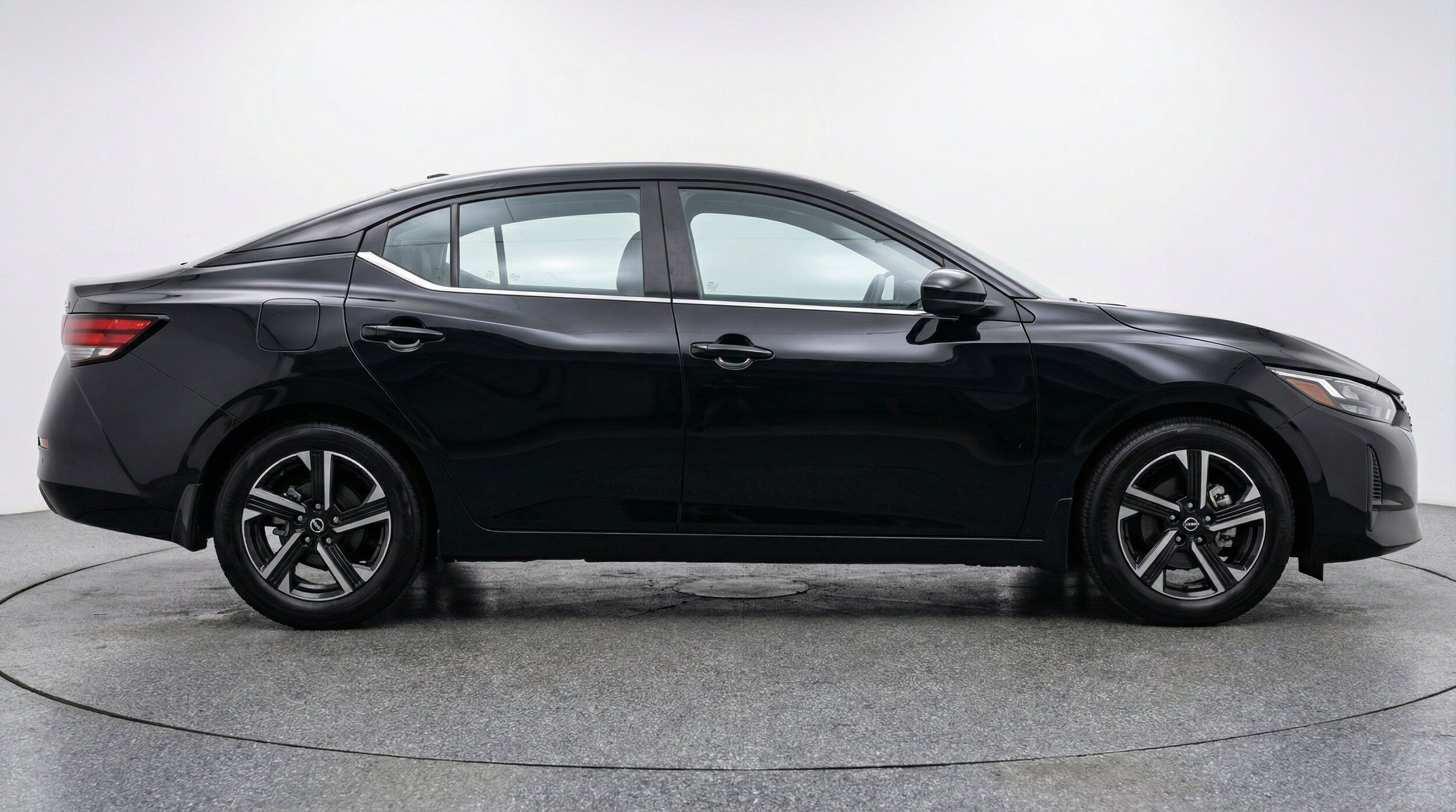 Thumbnail: 2025 Nissan Sentra - 11