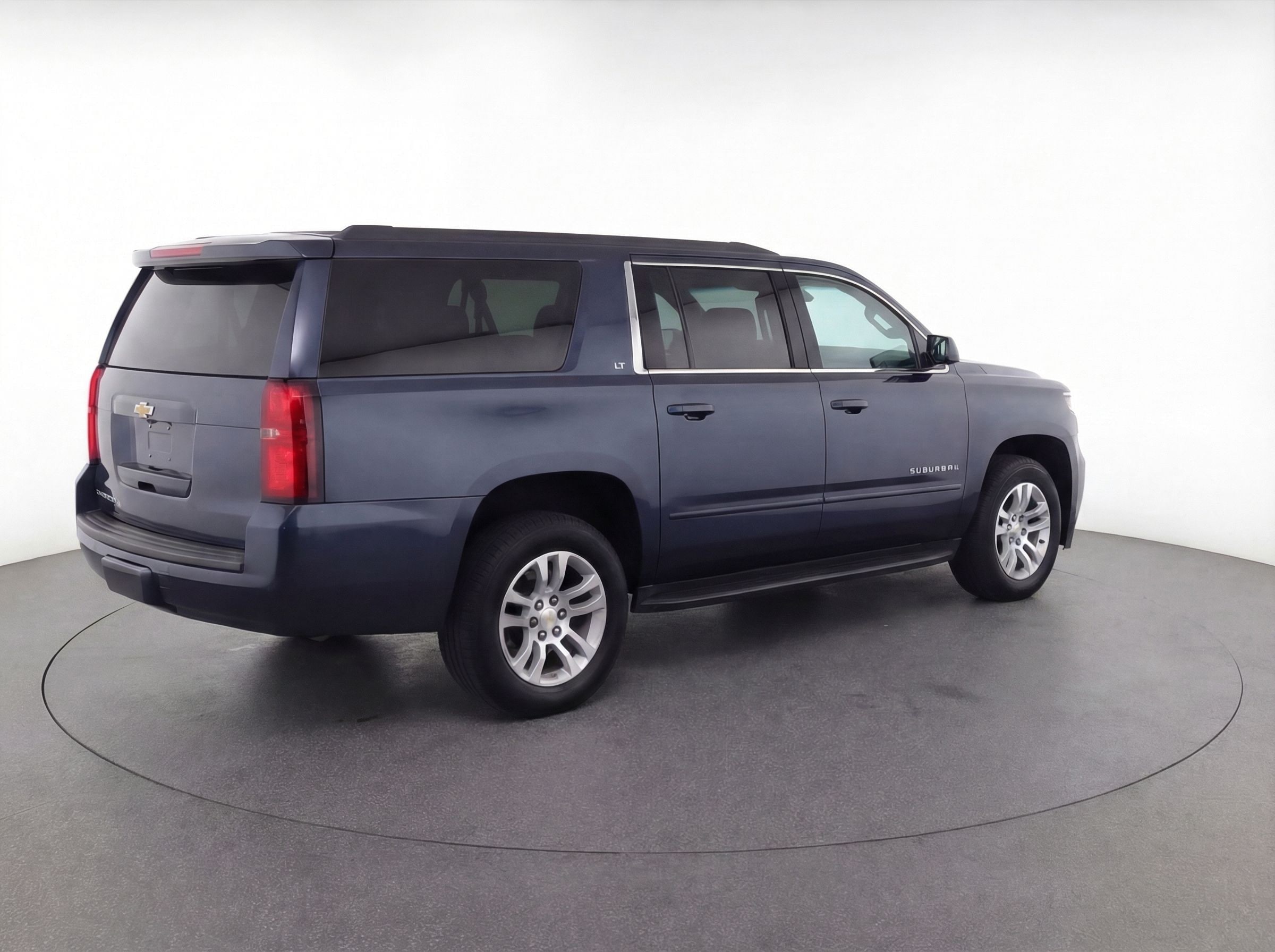 Thumbnail: 2024 Chevrolet Suburban - 7