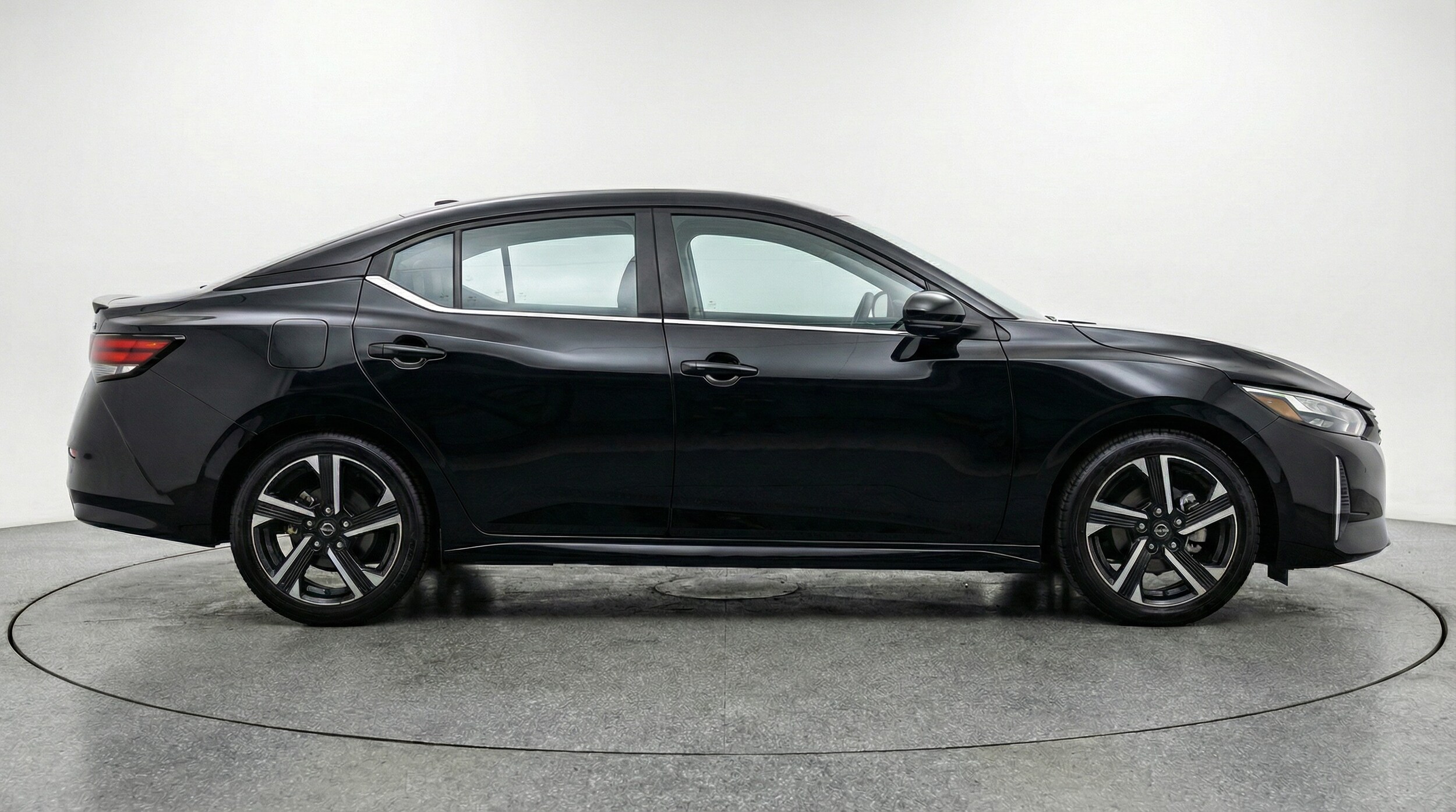 Thumbnail: 2025 Nissan Sentra - 8