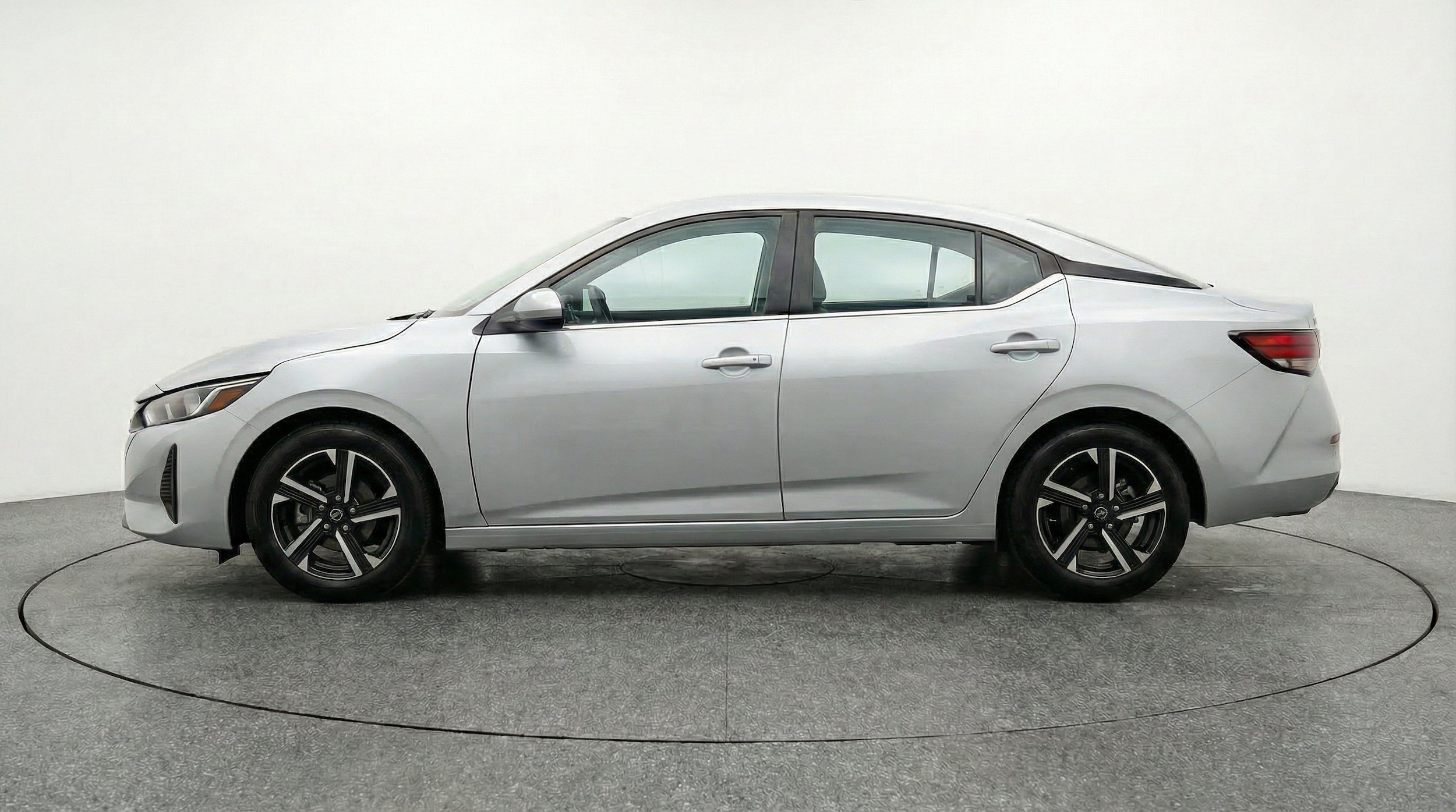 Thumbnail: 2025 Nissan Sentra - 5