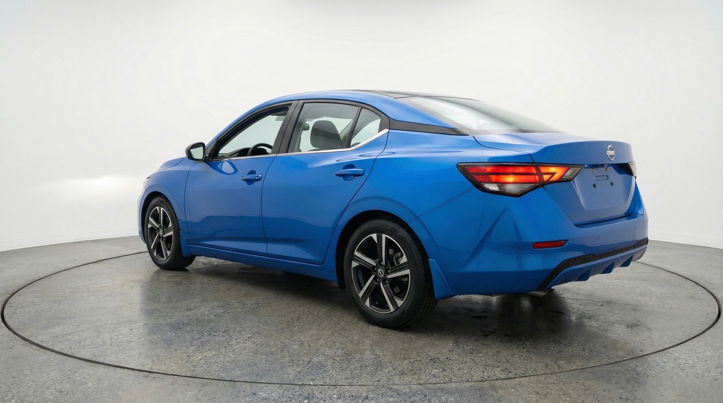 Thumbnail: 2025 Nissan Sentra - 5