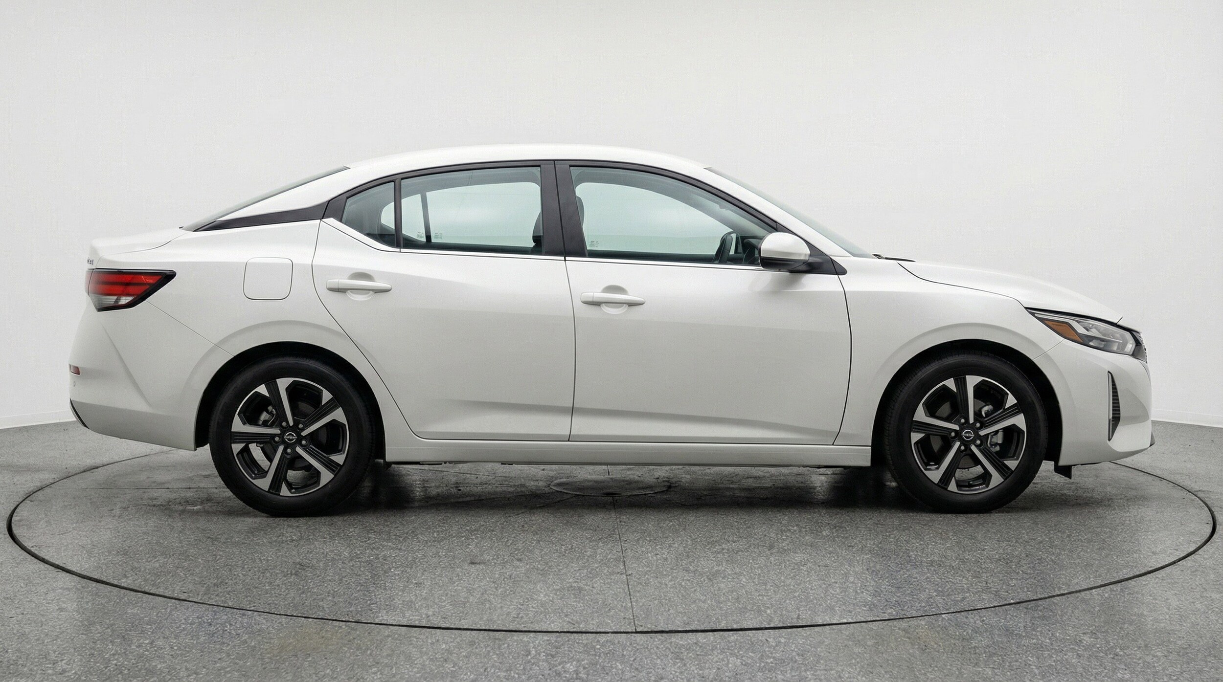Thumbnail: 2025 Nissan Sentra - 11