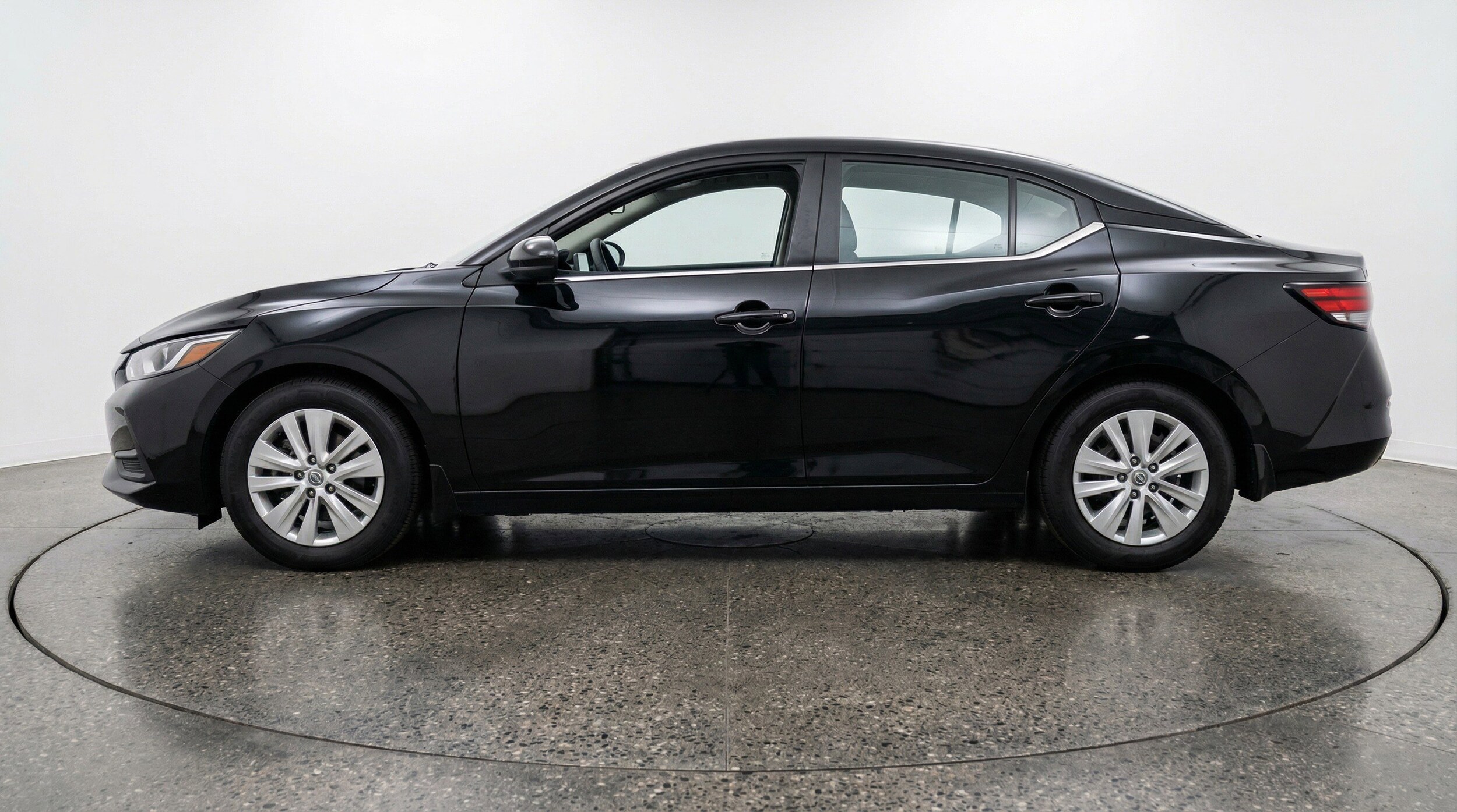Thumbnail: 2025 Nissan Sentra - 5