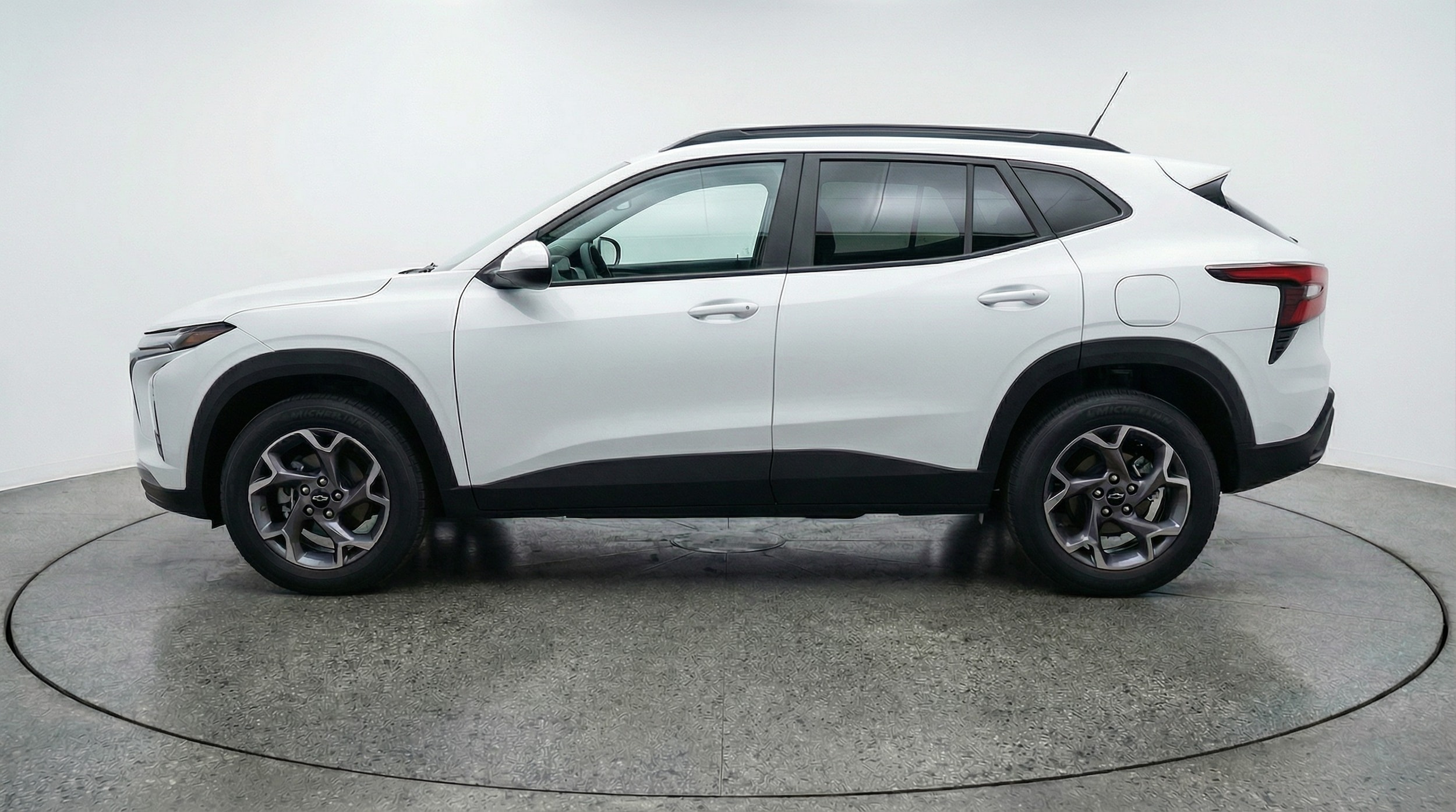 Thumbnail: 2025 Chevrolet Trax - 4