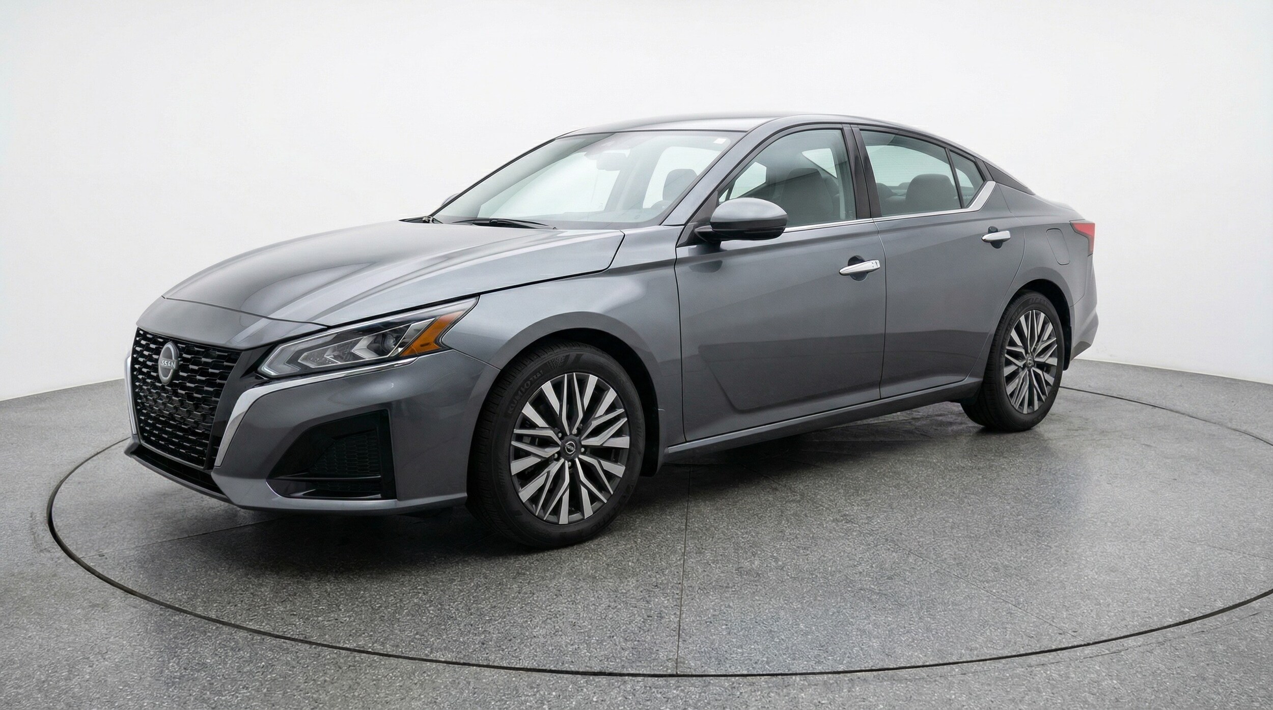 Thumbnail: 2025 Nissan Altima - 3