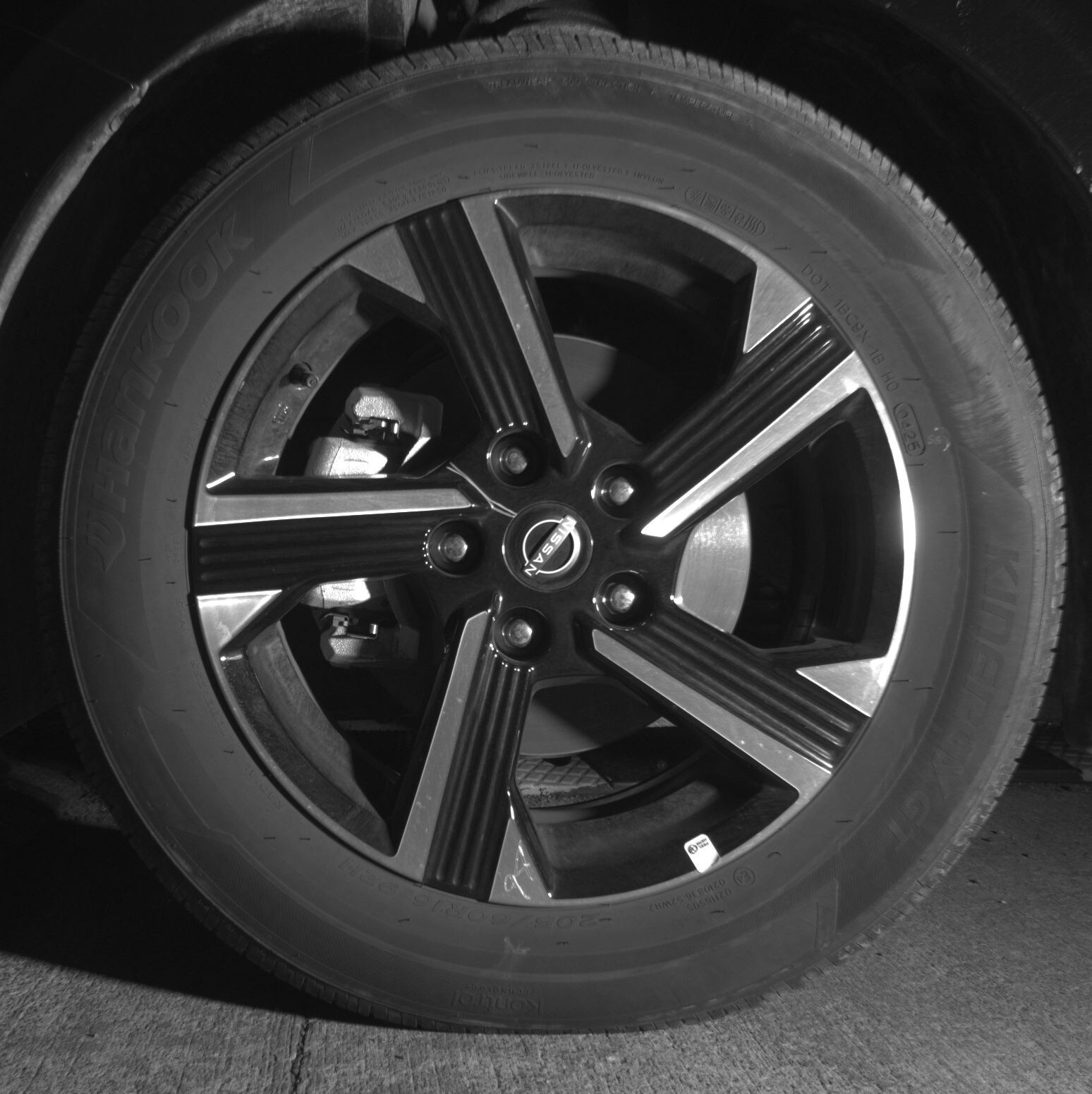 Thumbnail: 2025 Nissan Sentra - 9