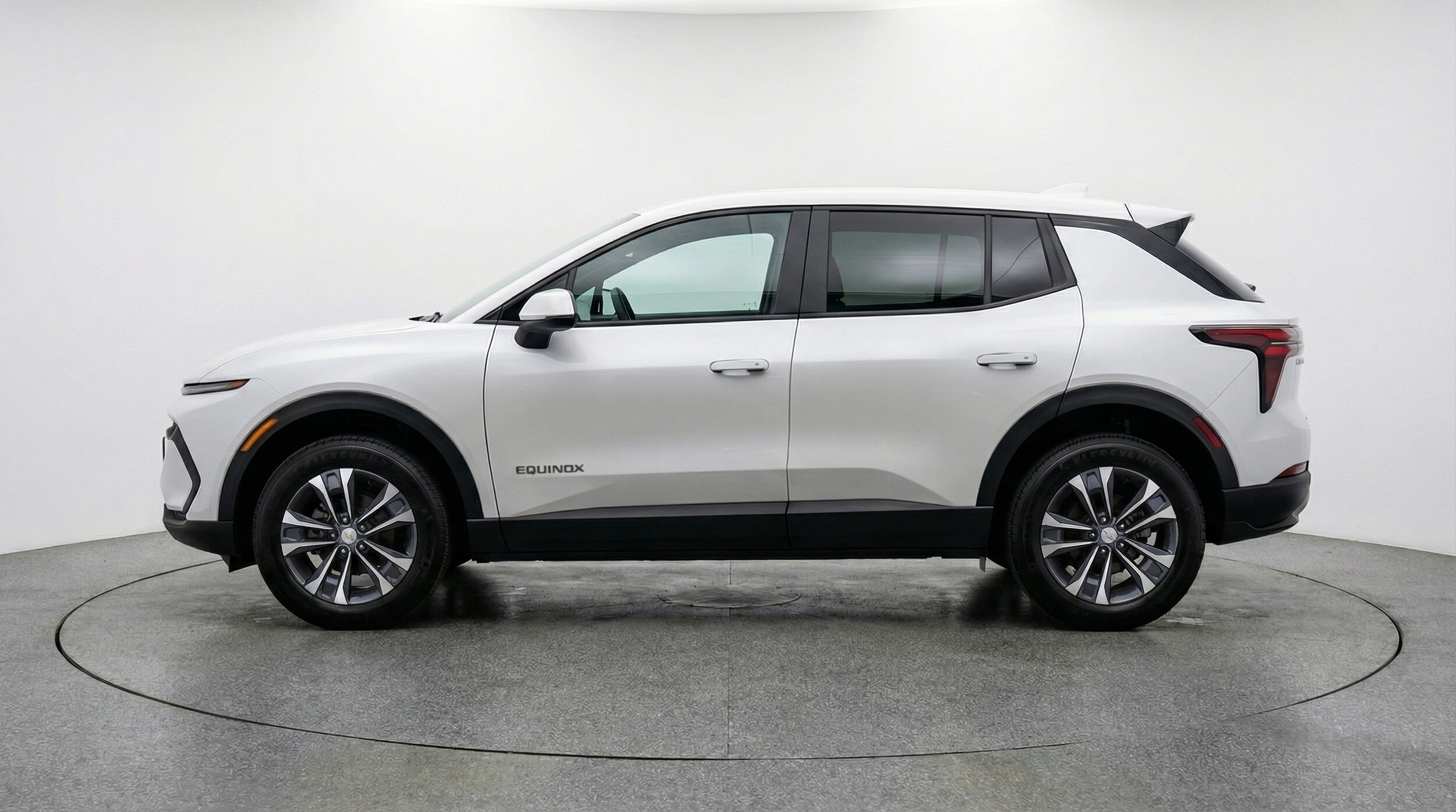 Thumbnail: 2025 Chevrolet Equinox - 4