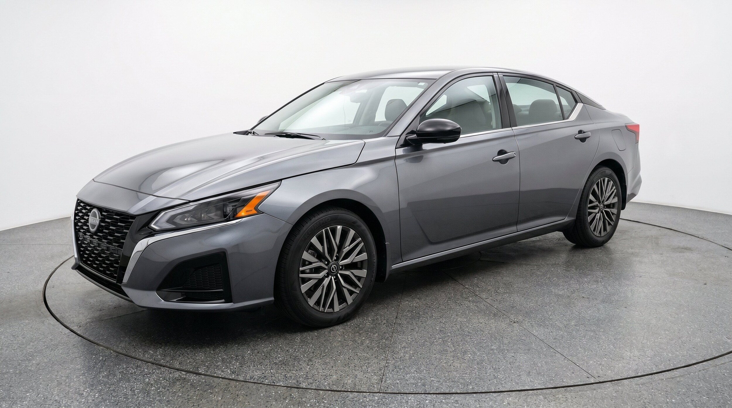 Thumbnail: 2025 Nissan Altima - 3