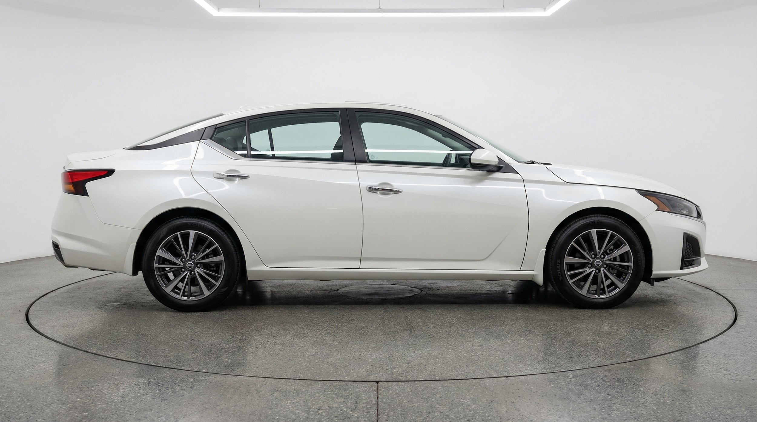 Thumbnail: 2025 Nissan Altima - 8