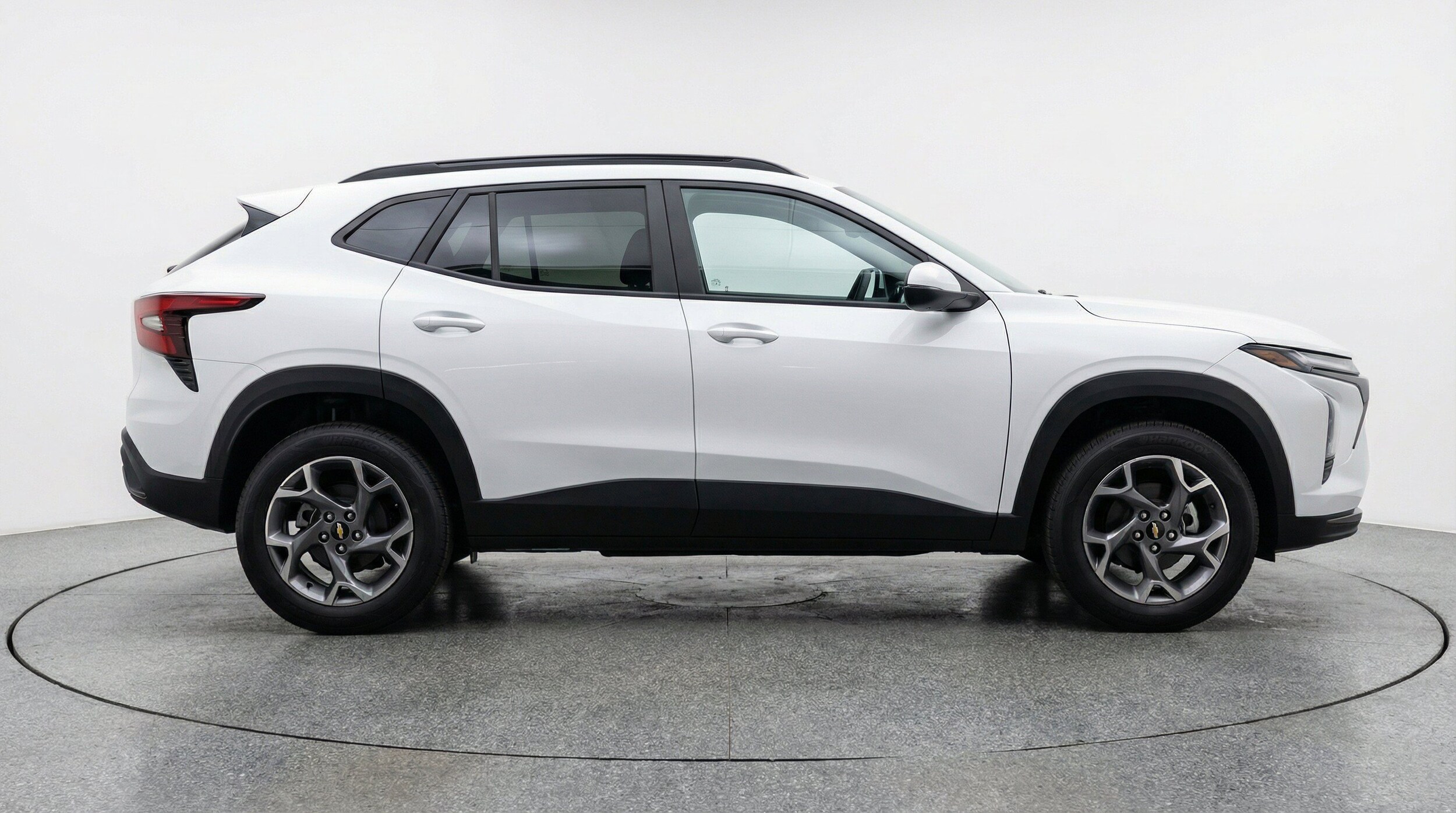 Thumbnail: 2025 Chevrolet Trax - 9