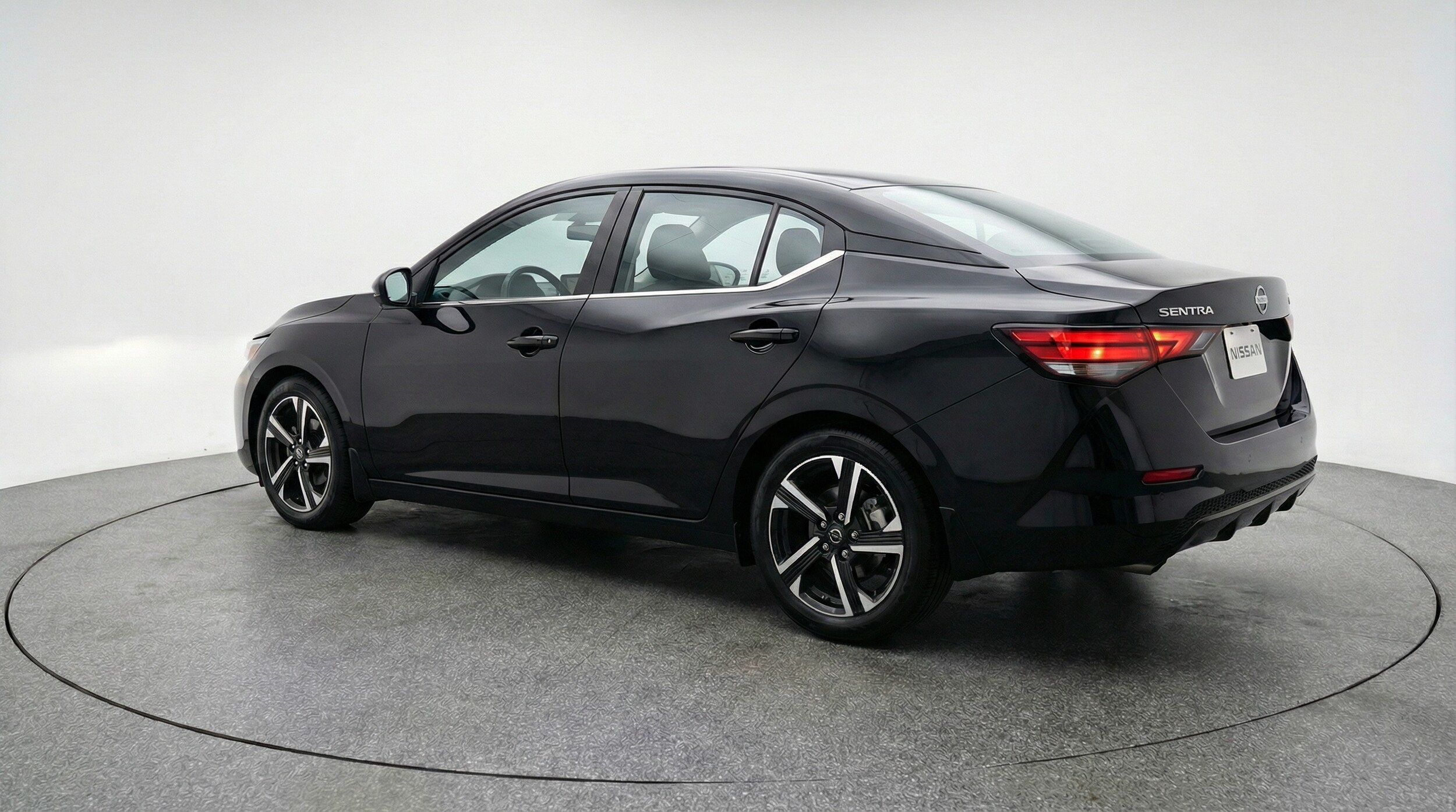 Thumbnail: 2025 Nissan Sentra - 5