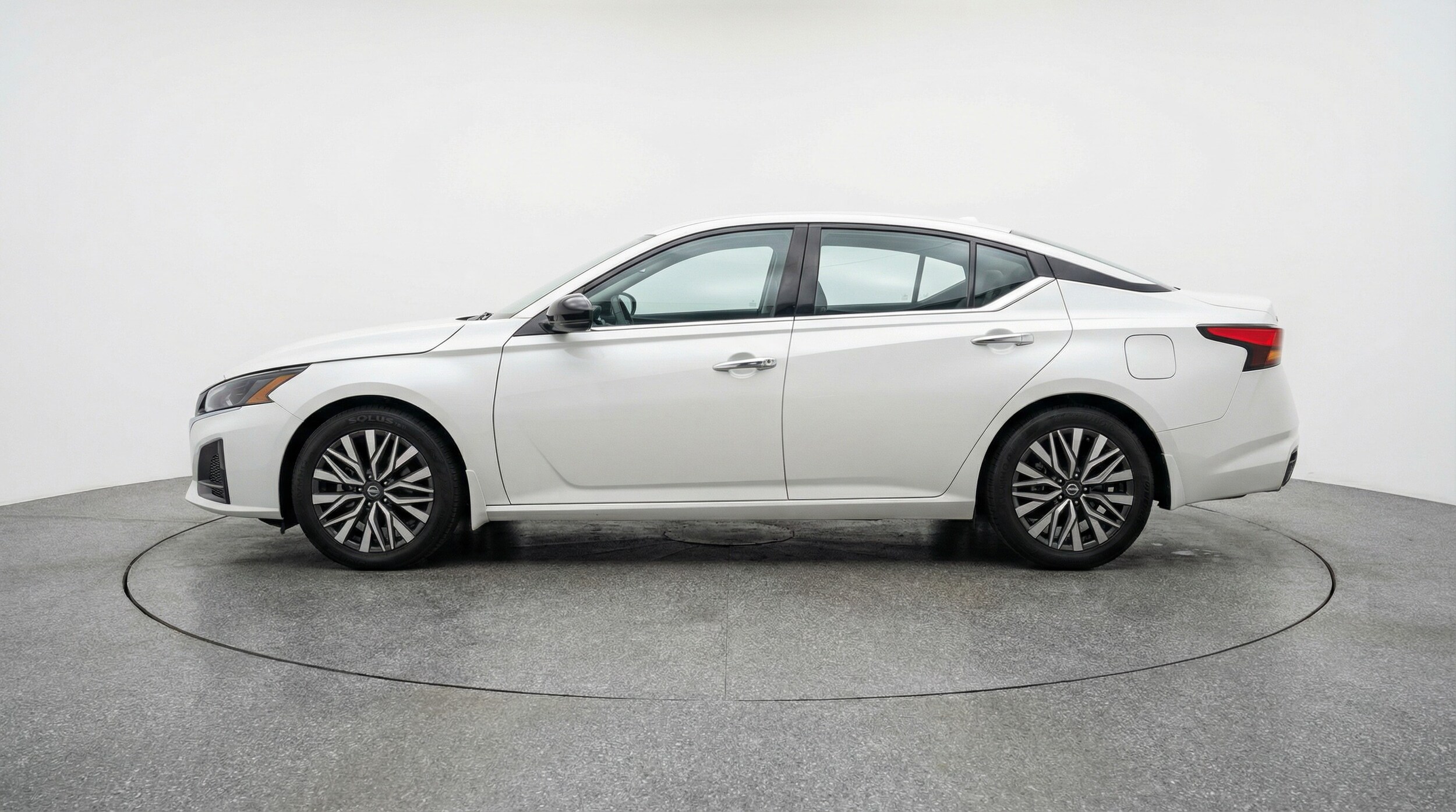 Thumbnail: 2025 Nissan Altima - 4