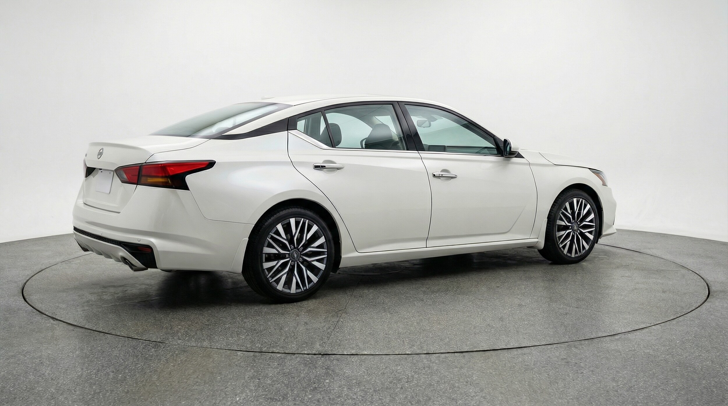 Thumbnail: 2025 Nissan Altima - 7