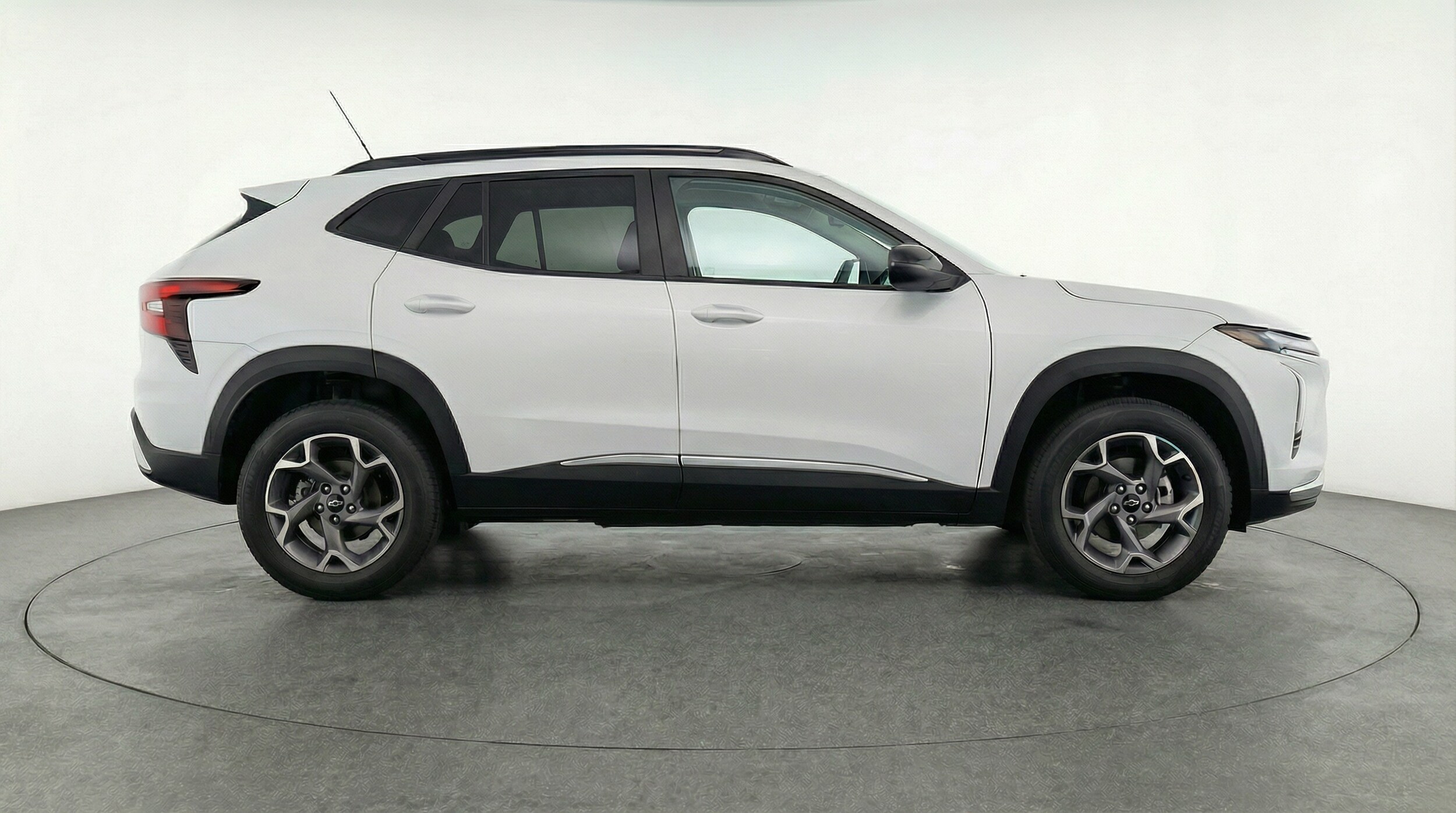 Thumbnail: 2025 Chevrolet Trax - 8