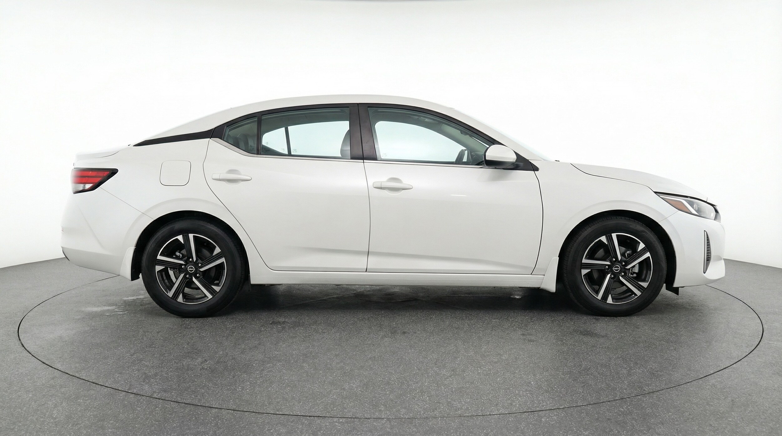 Thumbnail: 2025 Nissan Sentra - 8