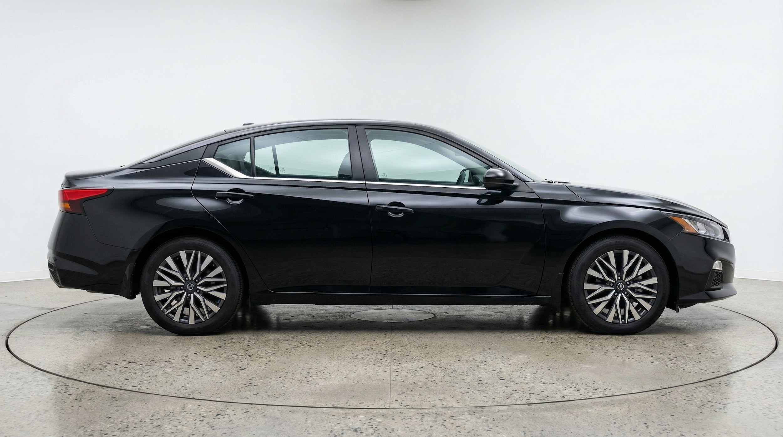 Thumbnail: 2025 Nissan Altima - 8