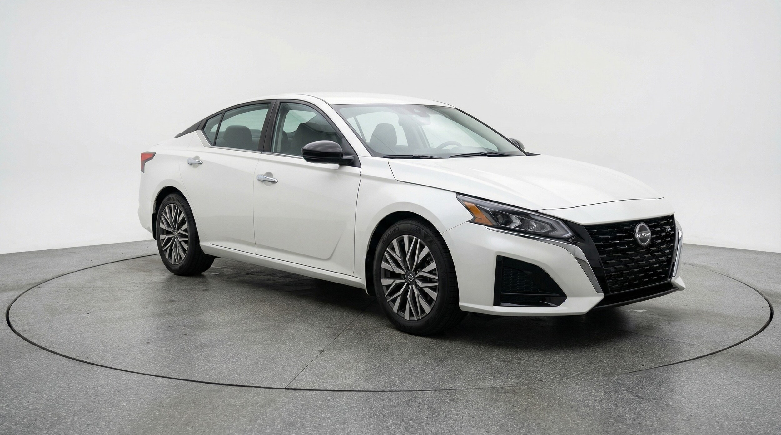 Thumbnail: 2025 Nissan Altima - 1