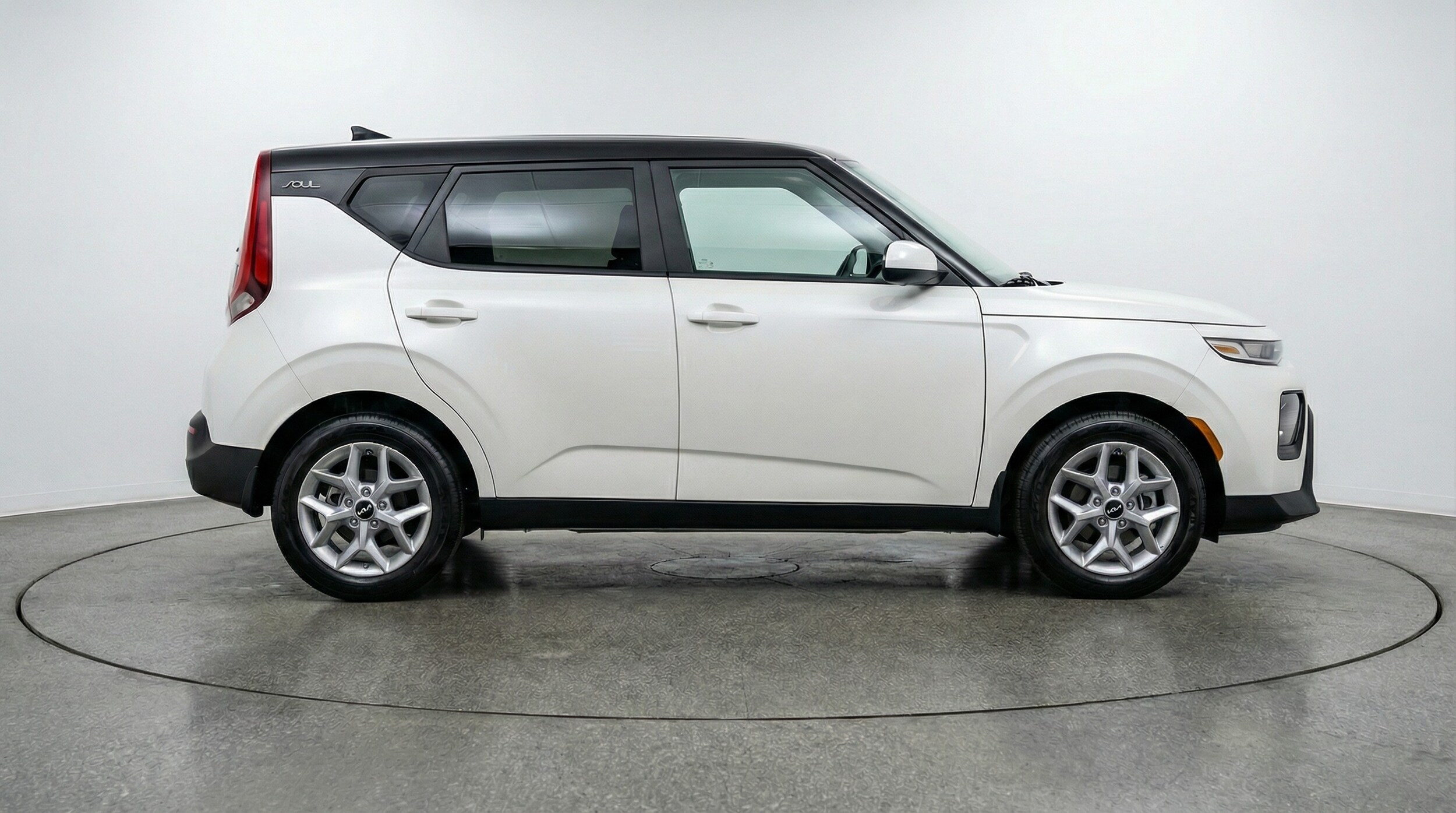 Thumbnail: 2025 Kia Soul - 8