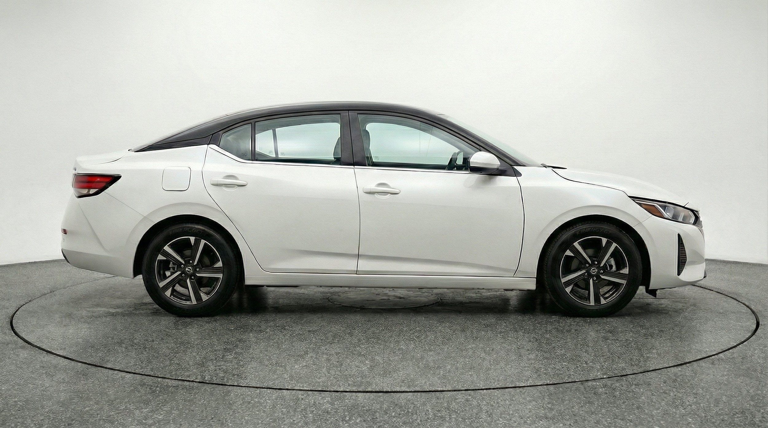 Thumbnail: 2025 Nissan Sentra - 11