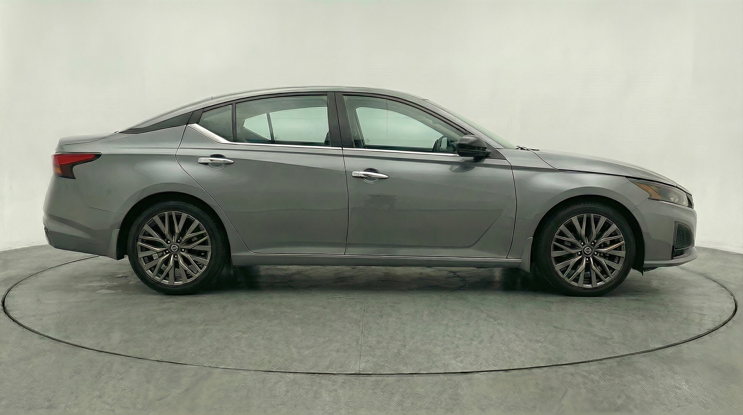 Thumbnail: 2025 Nissan Altima - 8