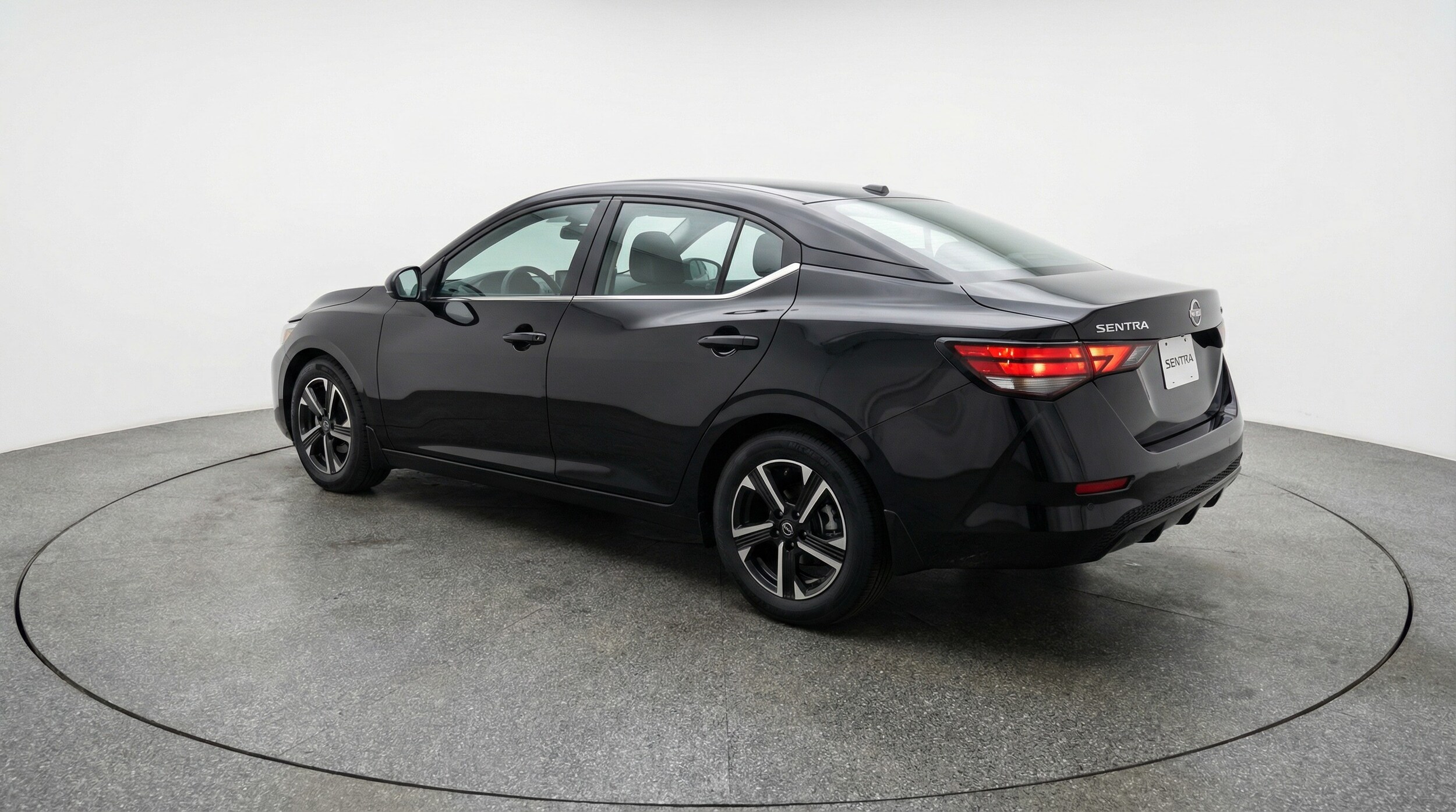 Thumbnail: 2025 Nissan Sentra - 5