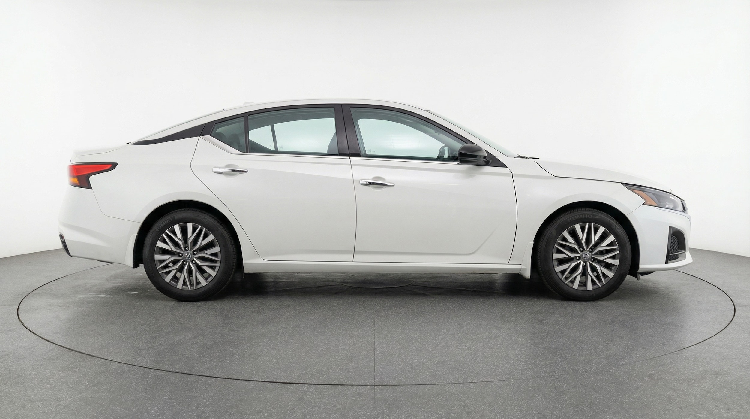 Thumbnail: 2025 Nissan Altima - 8