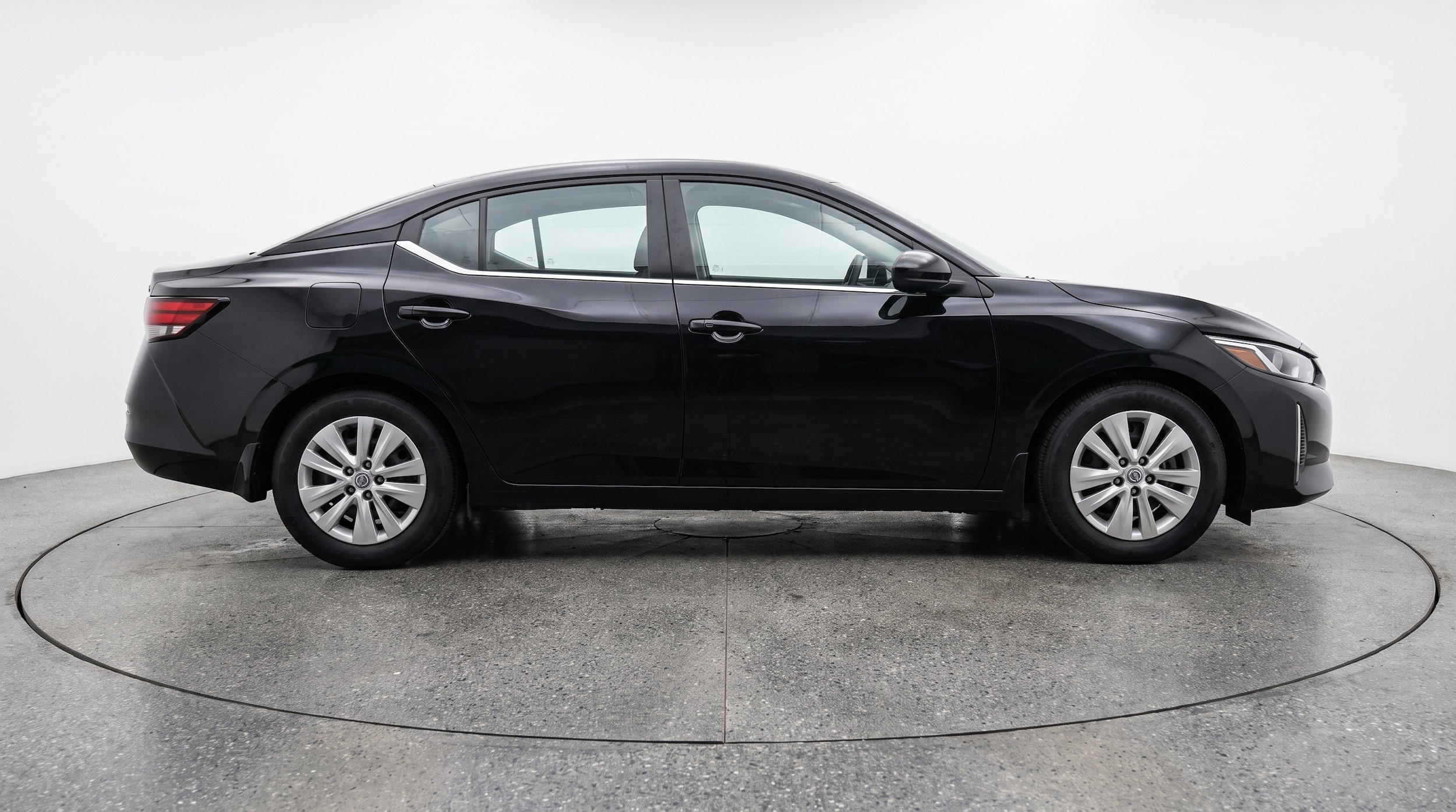 Thumbnail: 2025 Nissan Sentra - 10