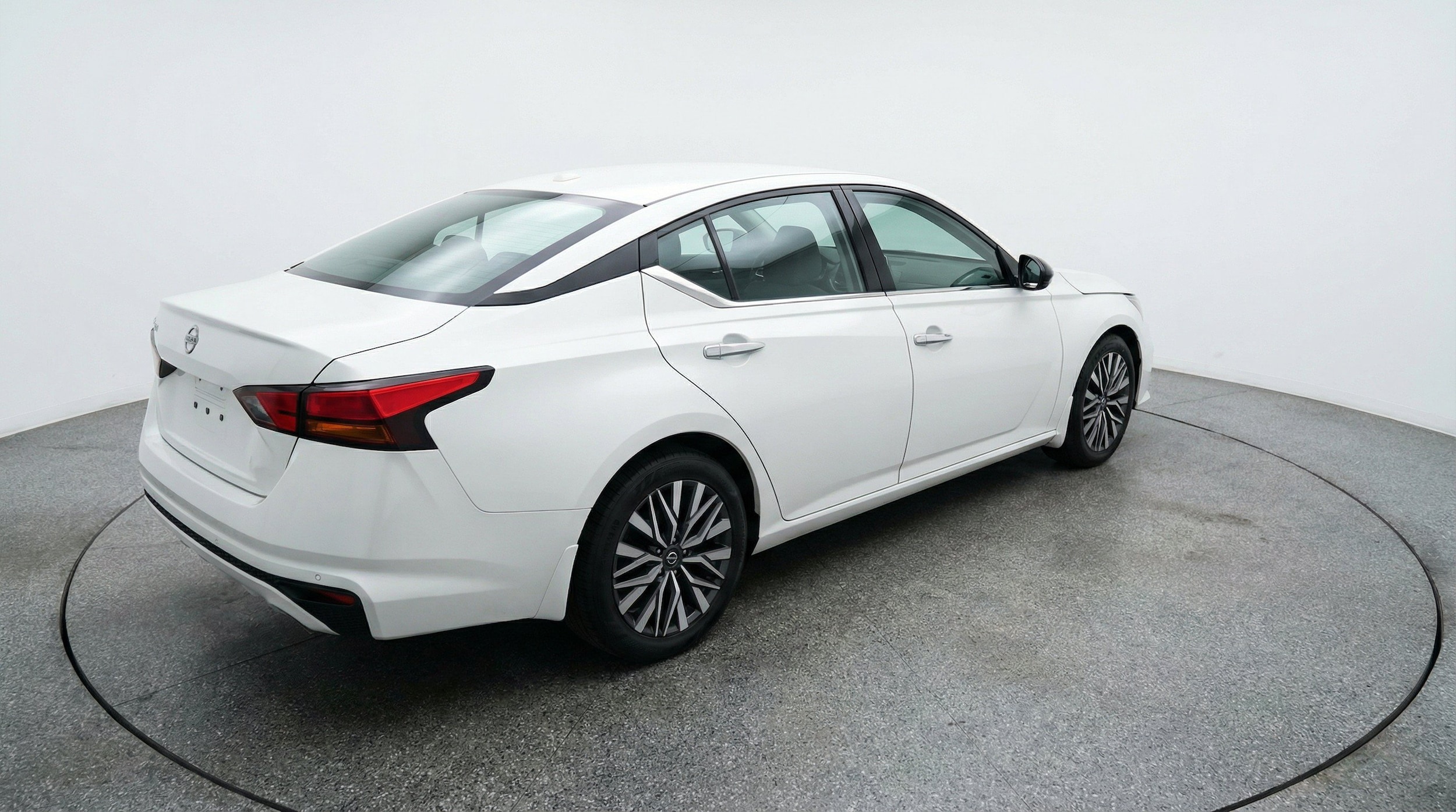 Thumbnail: 2025 Nissan Altima - 9