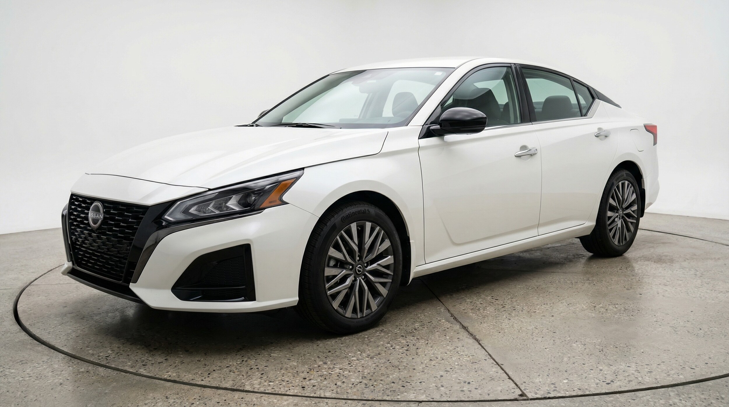 Thumbnail: 2025 Nissan Altima - 3