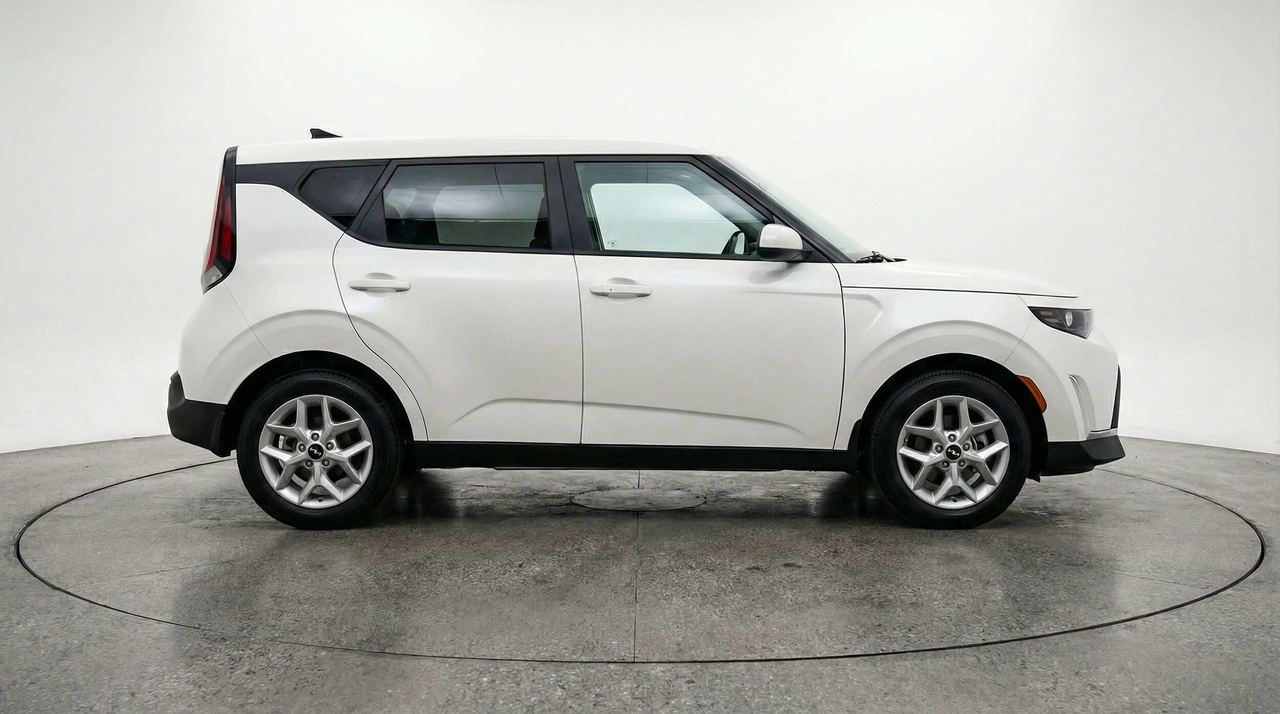 Thumbnail: 2025 Kia Soul - 8