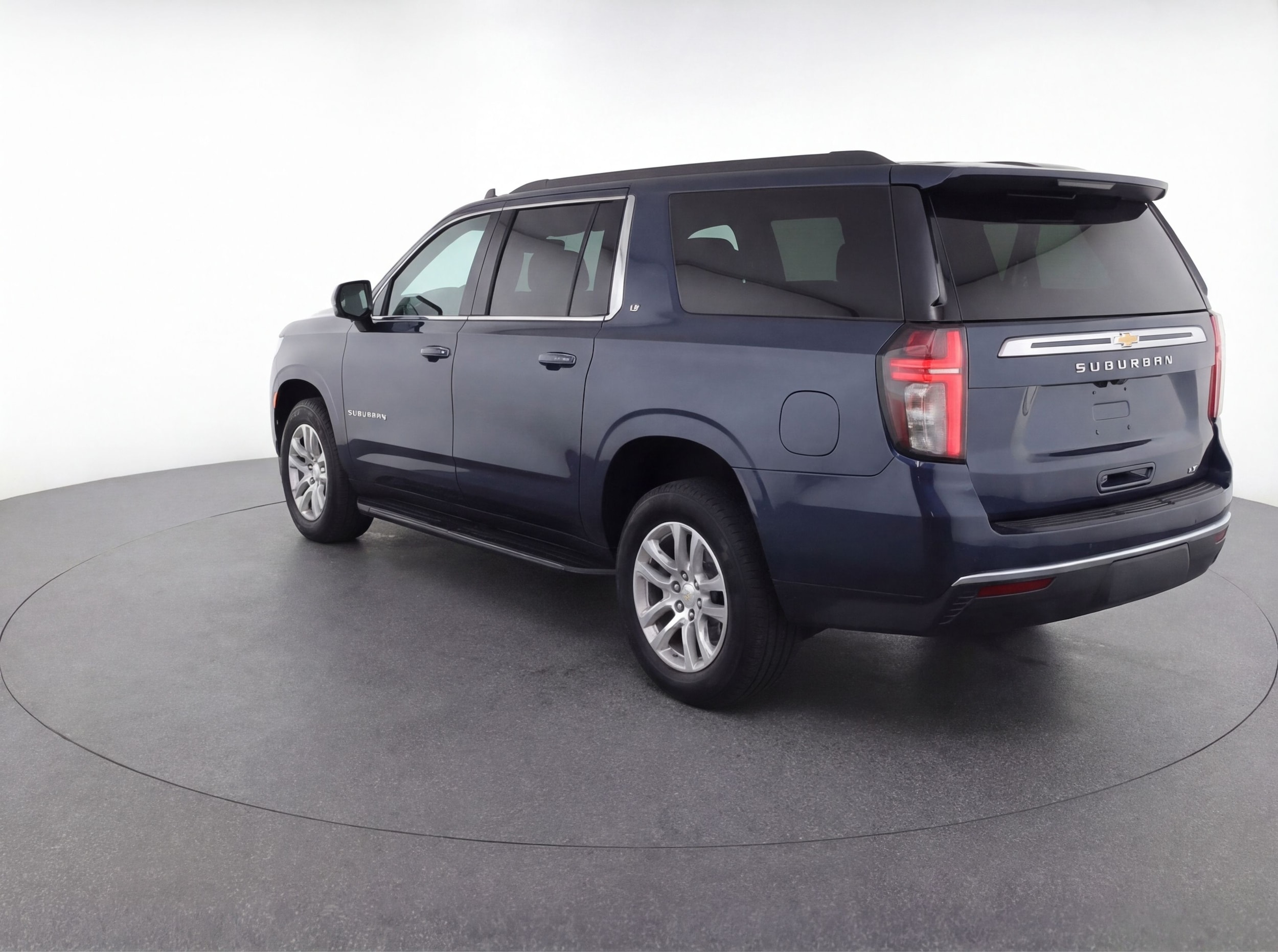 Thumbnail: 2024 Chevrolet Suburban - 5