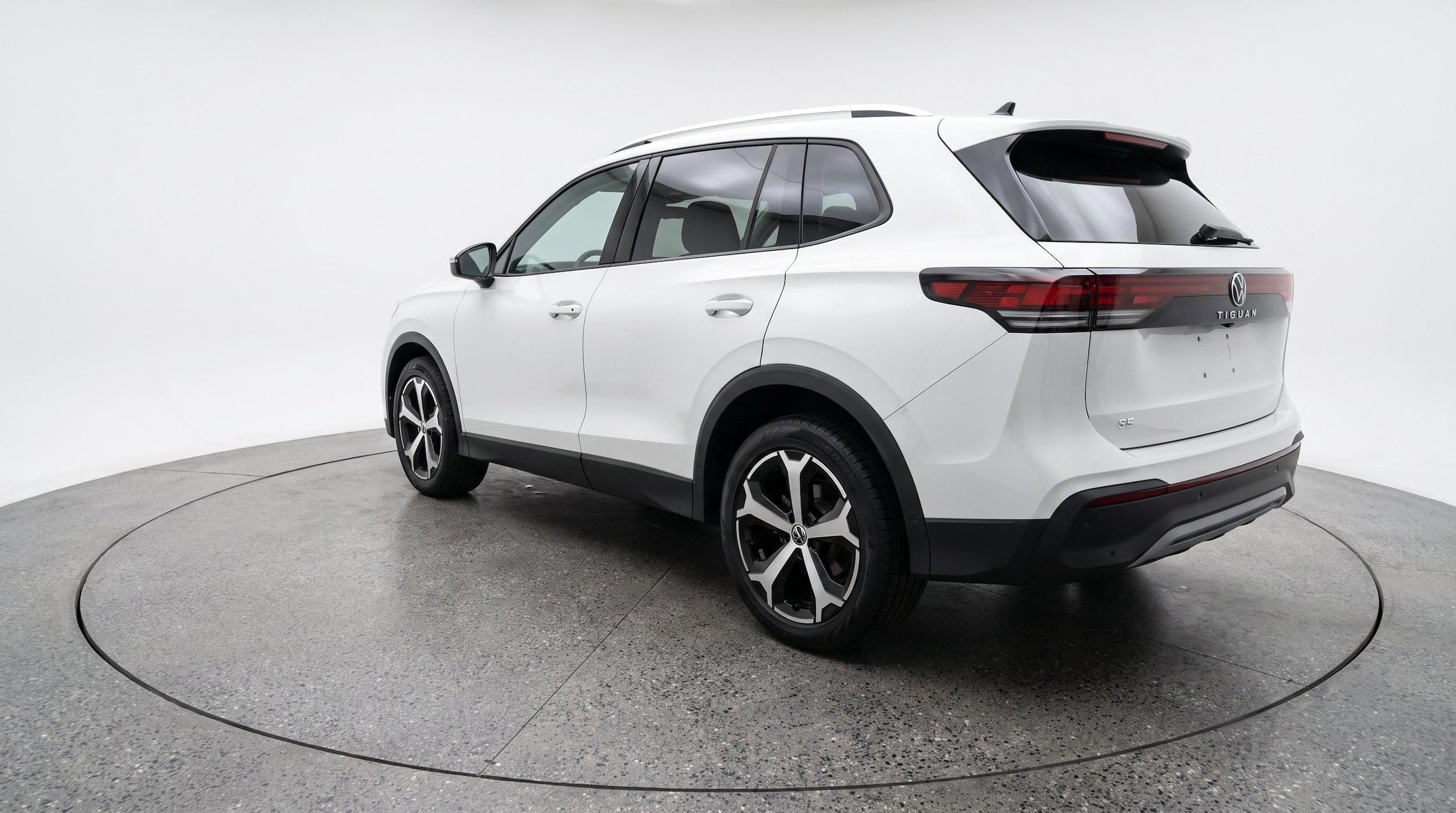 Thumbnail: 2026 Volkswagen Tiguan - 6