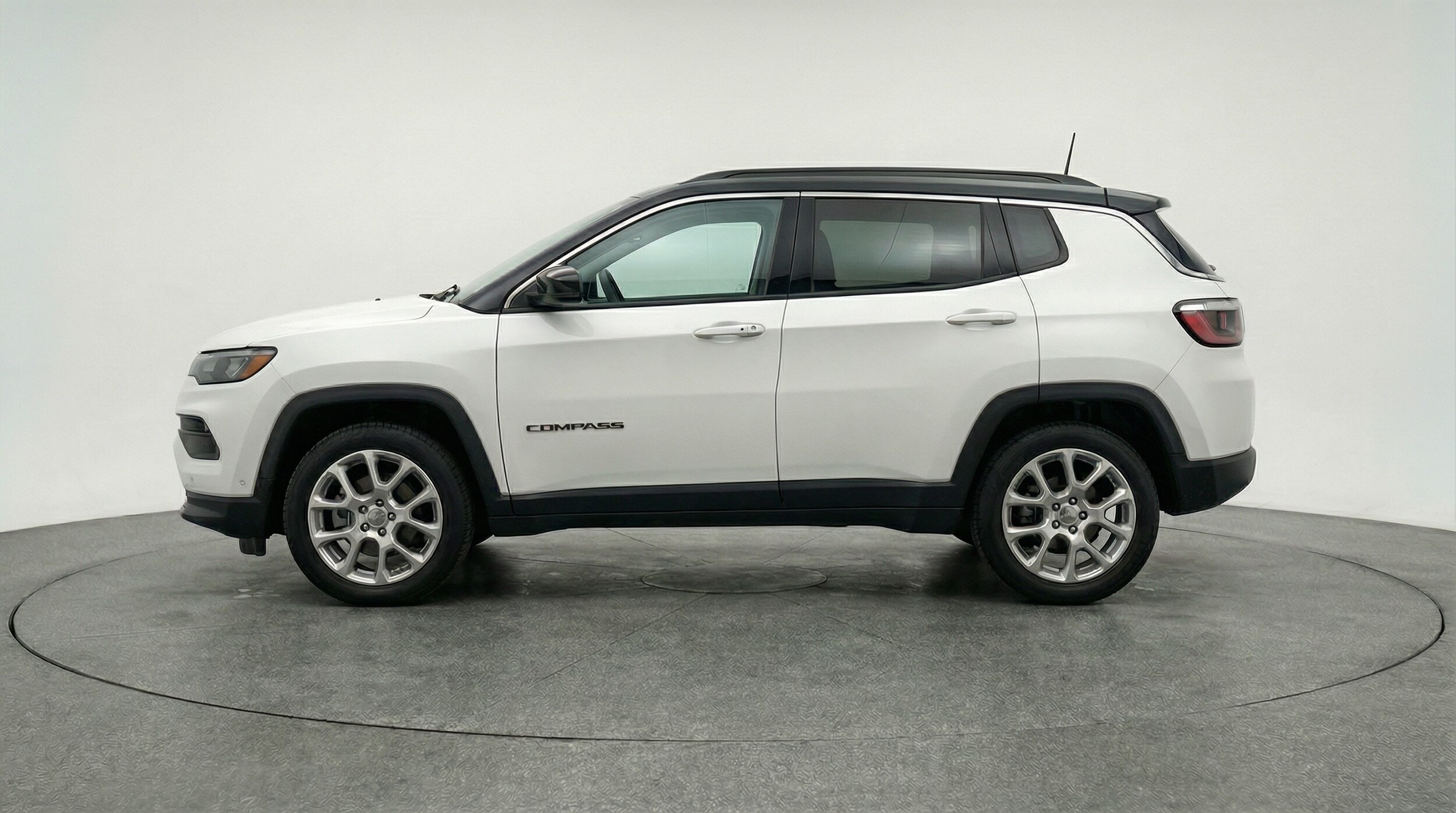Thumbnail: 2025 Jeep Compass - 4