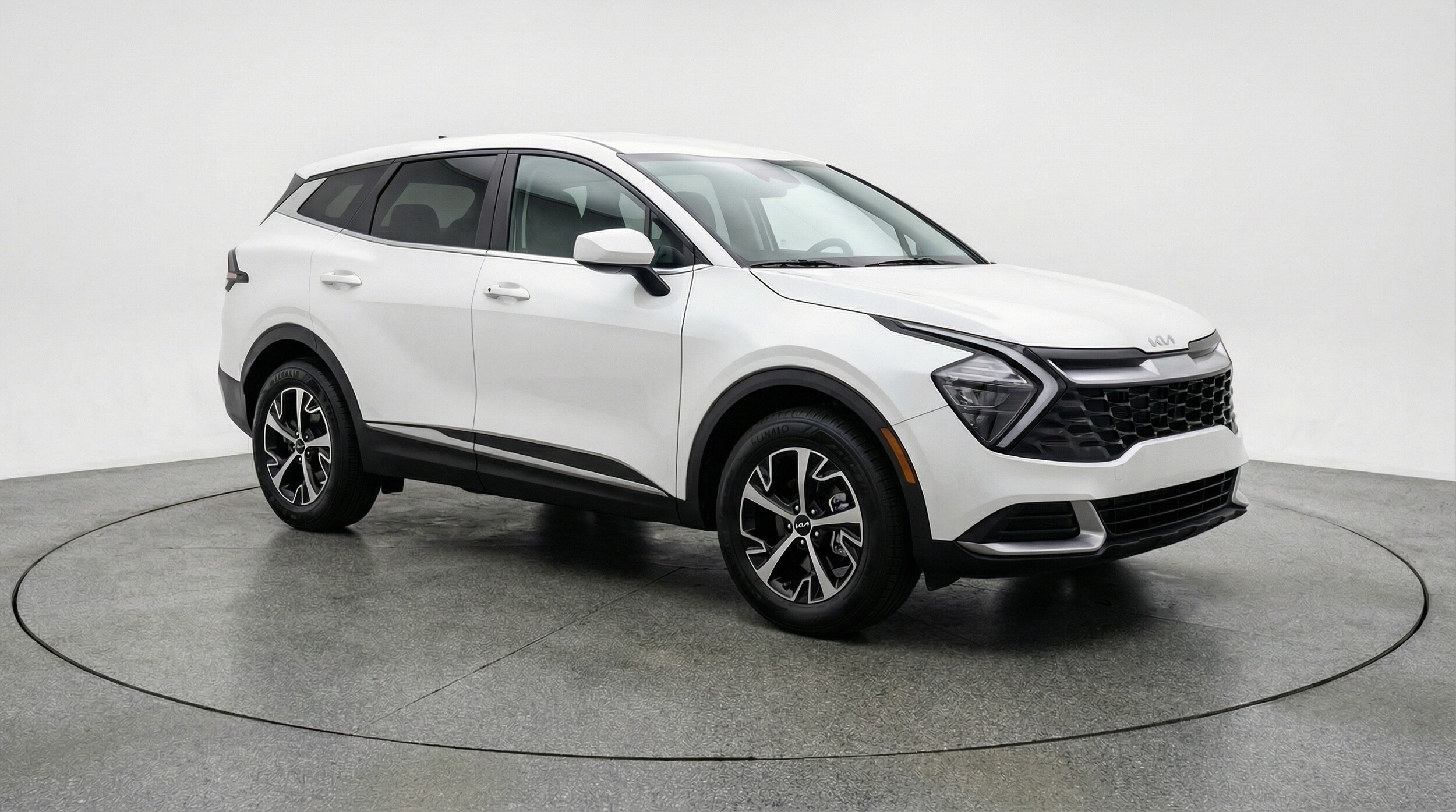 Thumbnail: 2025 Kia Sportage - 1