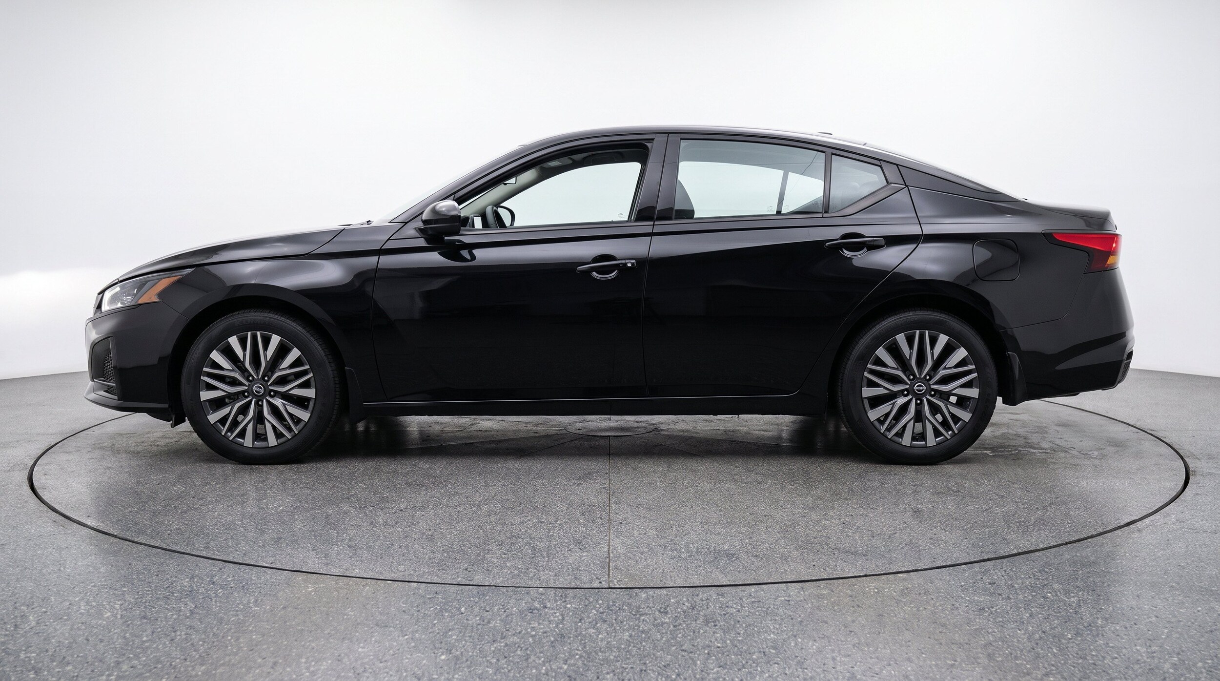 Thumbnail: 2026 Nissan Altima - 5