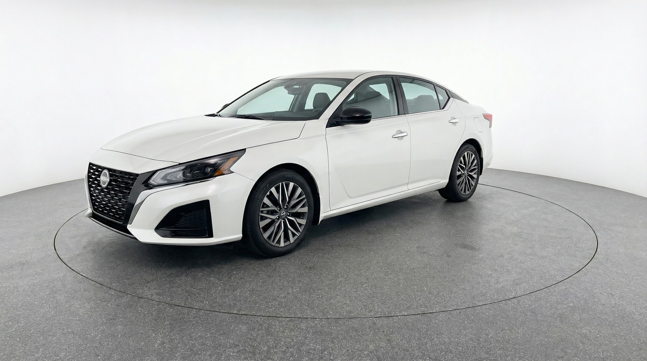 Thumbnail: 2025 Nissan Altima - 3