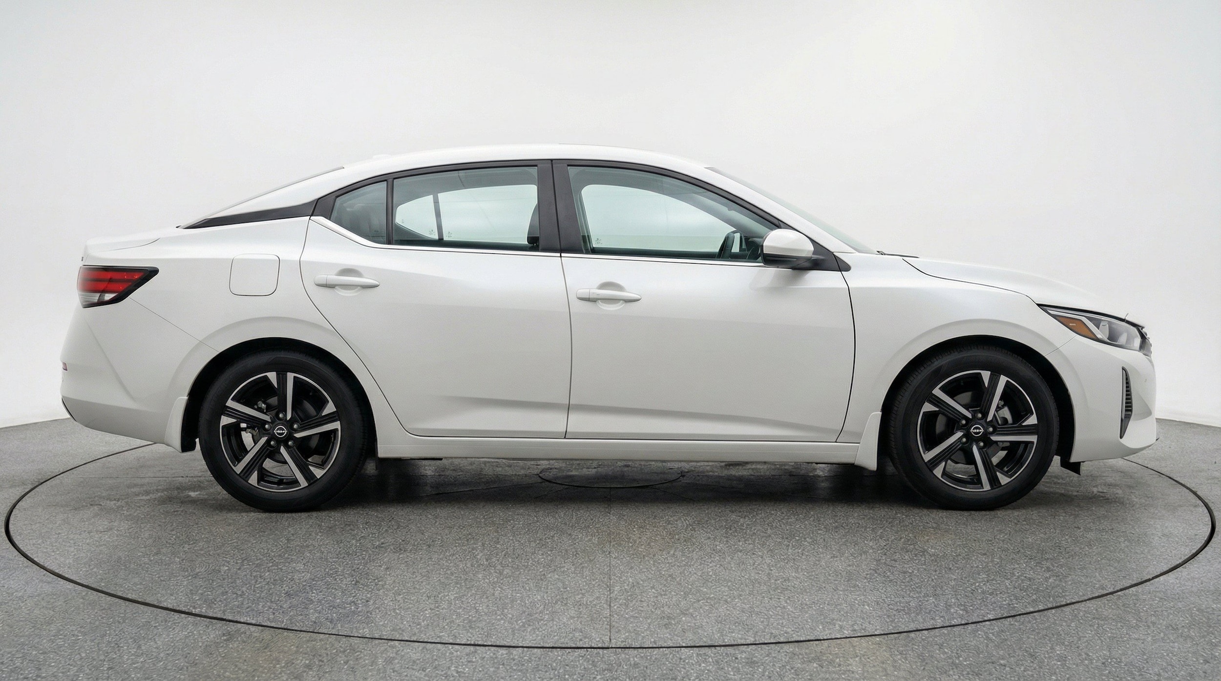 Thumbnail: 2025 Nissan Sentra - 11