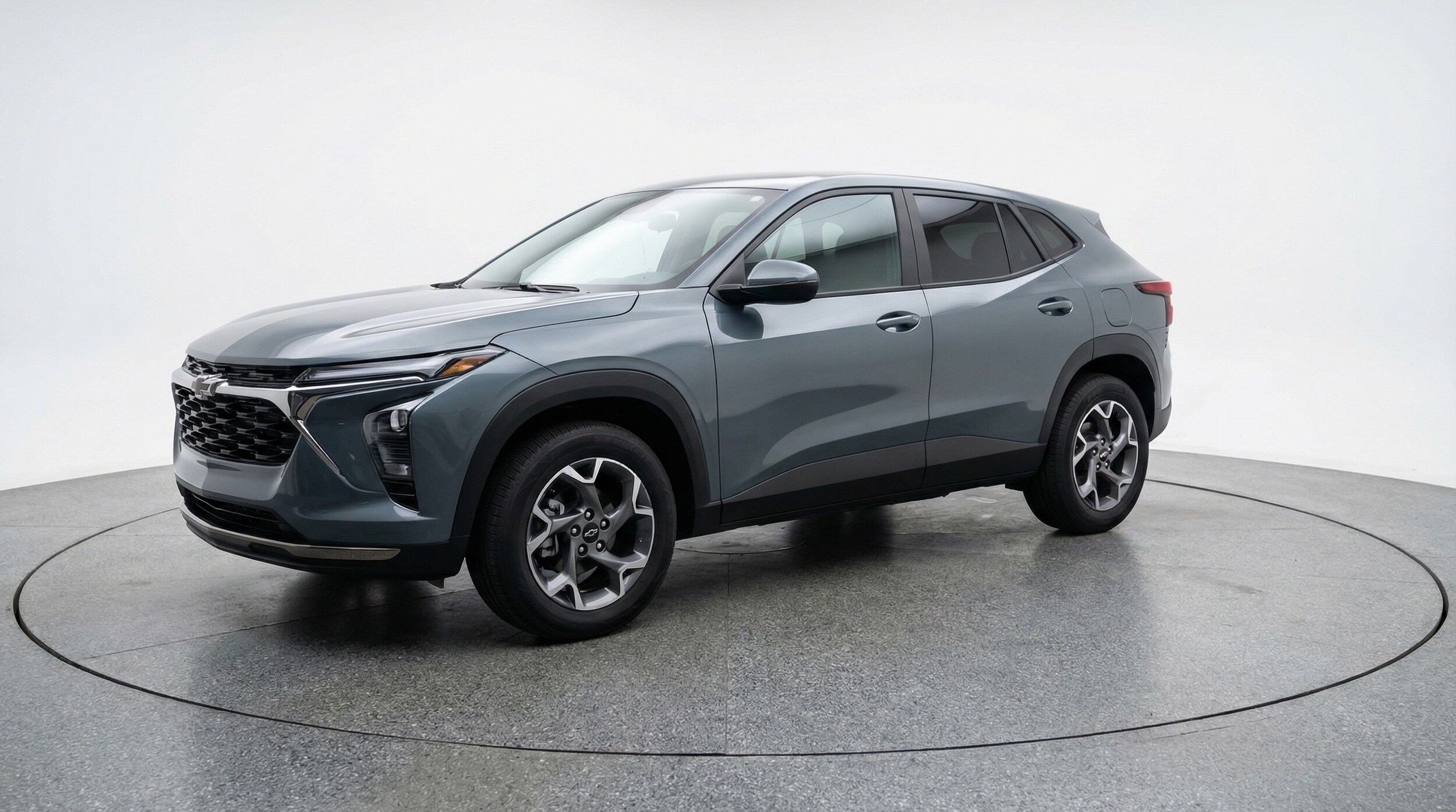 Thumbnail: 2025 Chevrolet Trax - 3