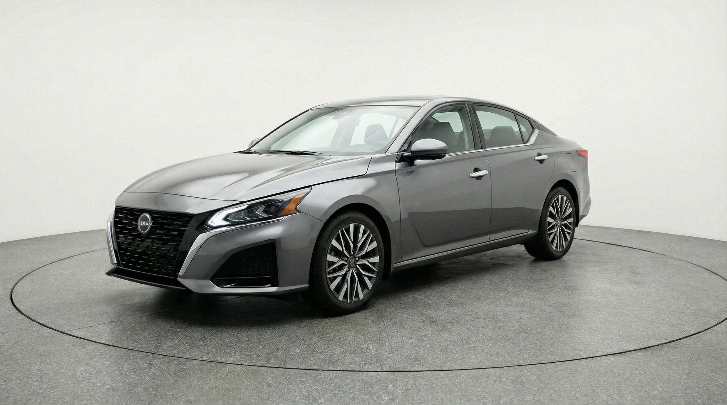 Thumbnail: 2025 Nissan Altima - 3