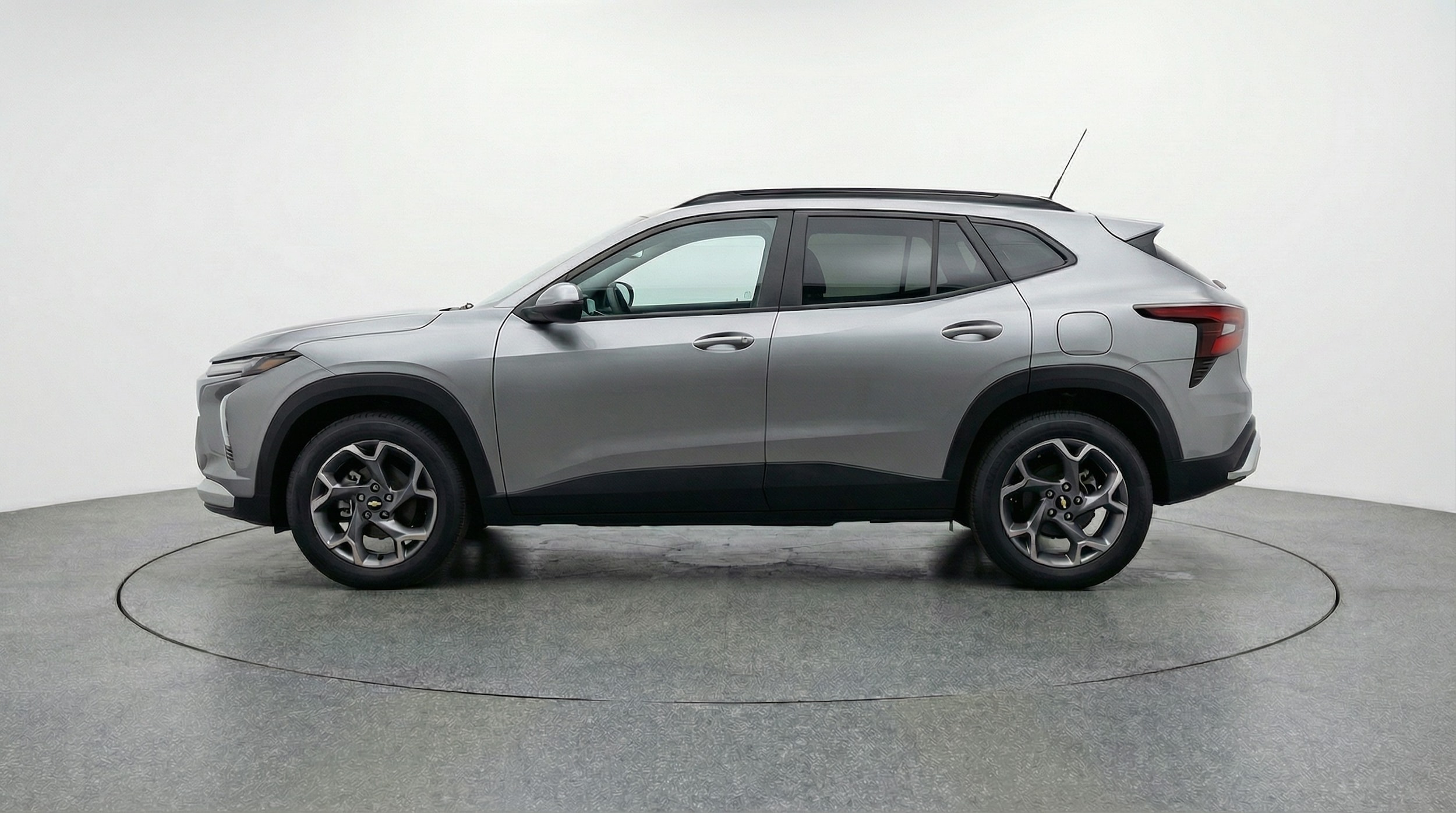 Thumbnail: 2025 Chevrolet Trax - 4