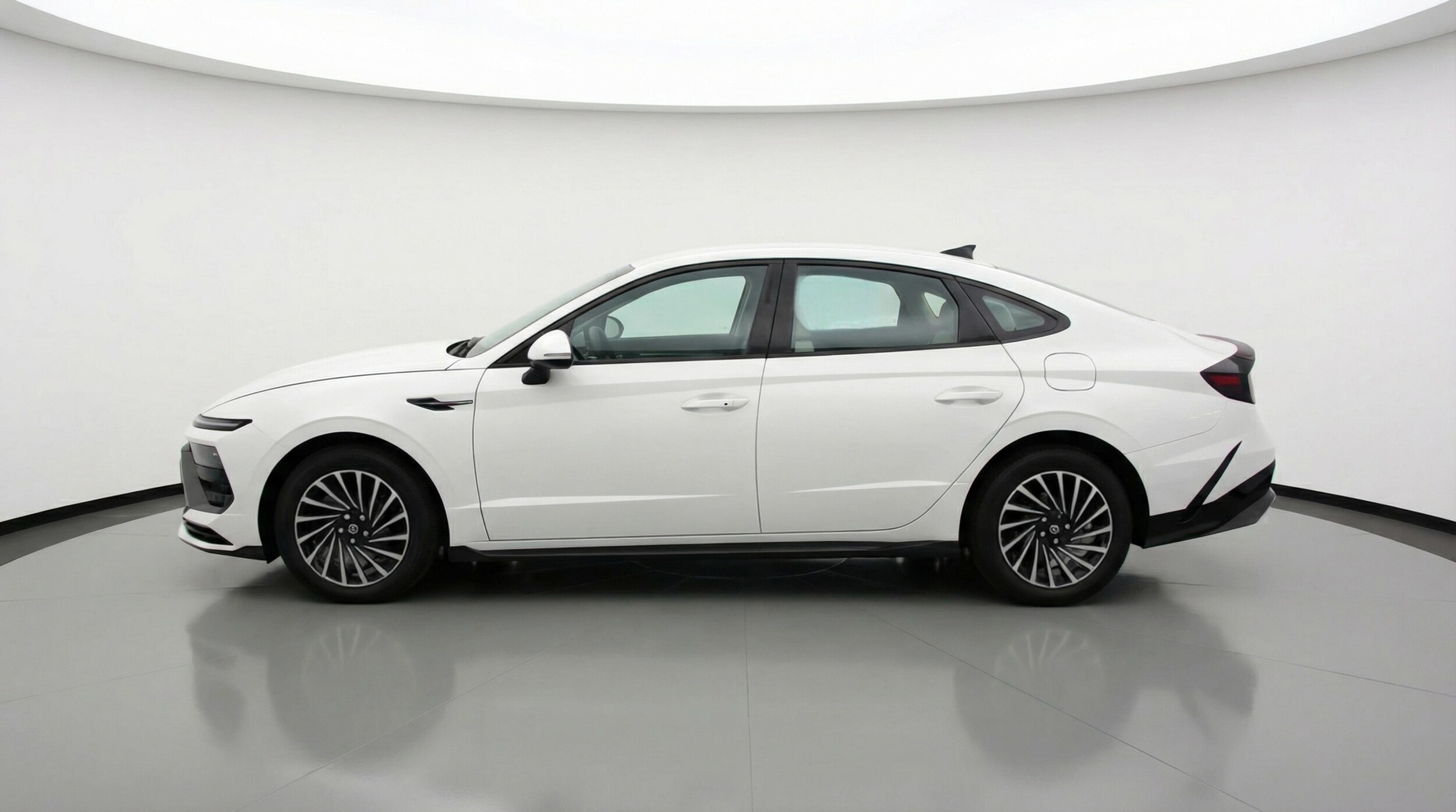 Thumbnail: 2025 Hyundai Sonata - 4