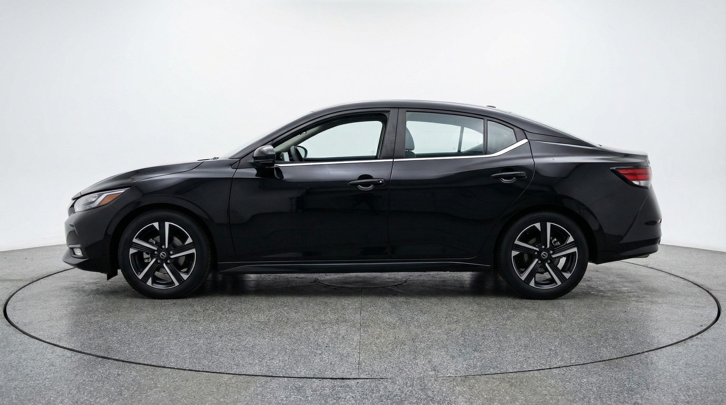 Thumbnail: 2025 Nissan Sentra - 4