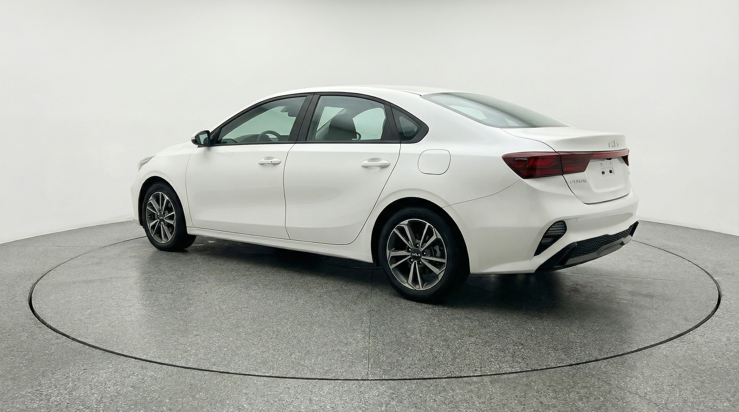 Thumbnail: 2024 Kia Forte - 5