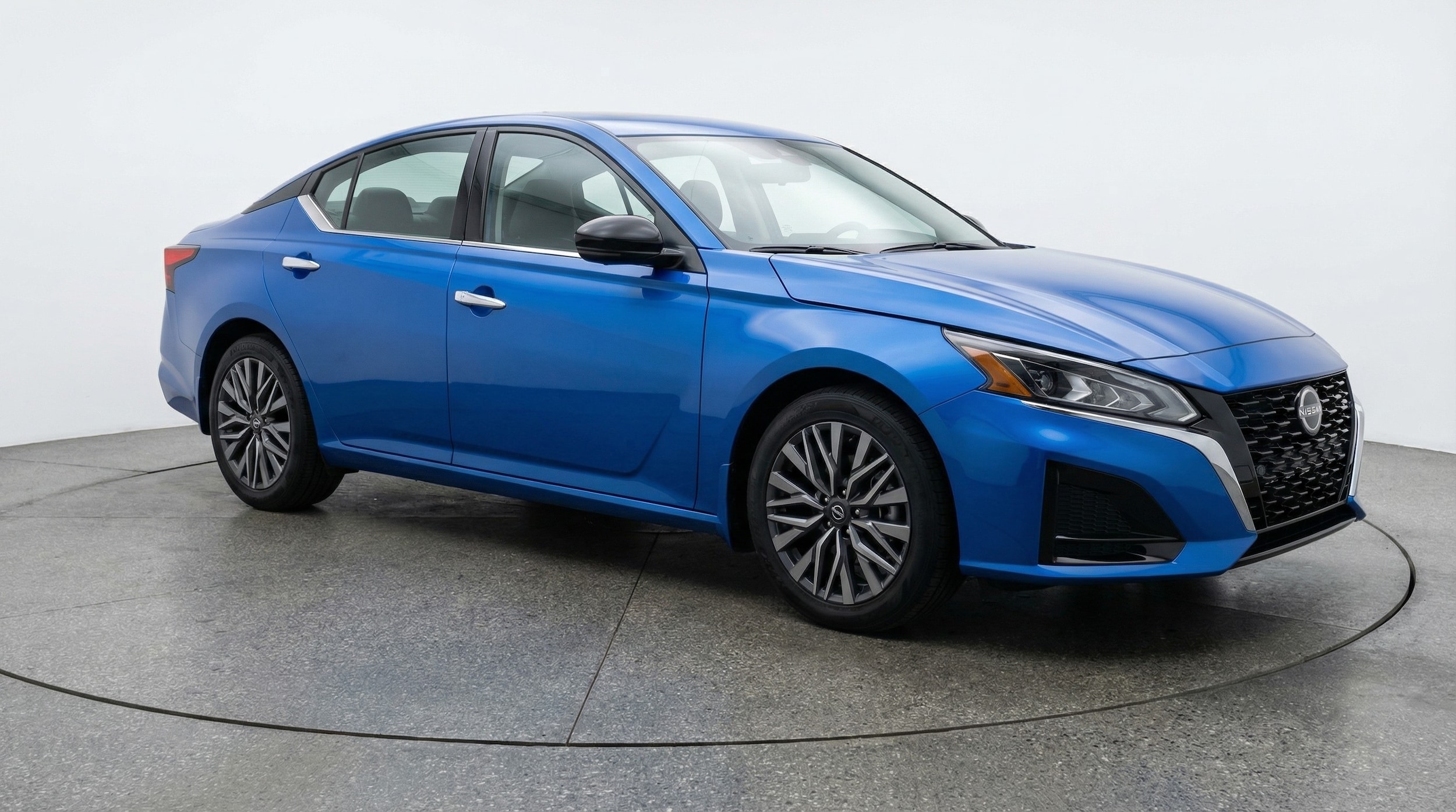 Thumbnail: 2025 Nissan Altima - 1